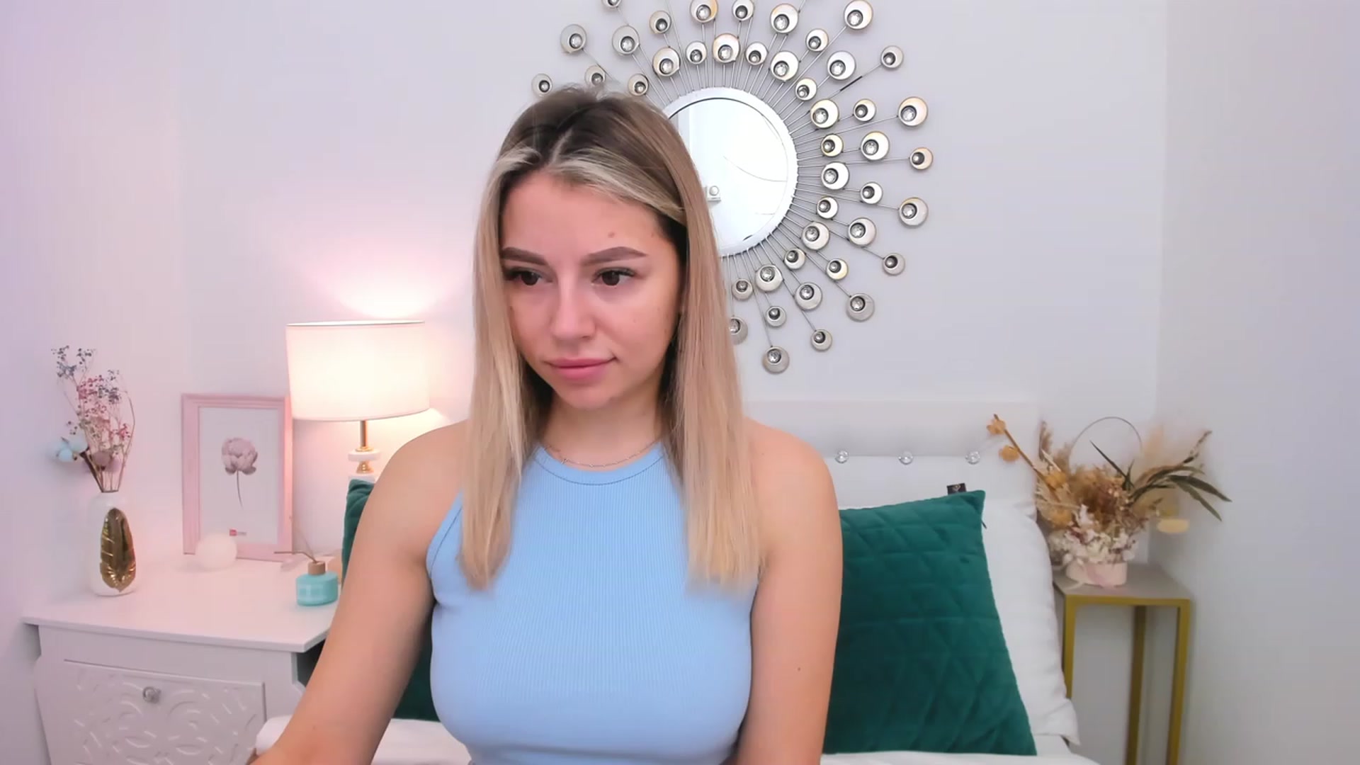 Gallery image thumbnail from SofiBloom's myfreecams stream on, 03/14/2023, 06:40 image 8 of 20
