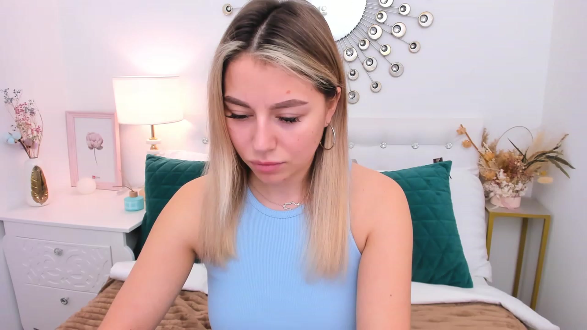 Gallery image thumbnail from SofiBloom's myfreecams stream on, 03/14/2023, 11:52 image 3 of 20