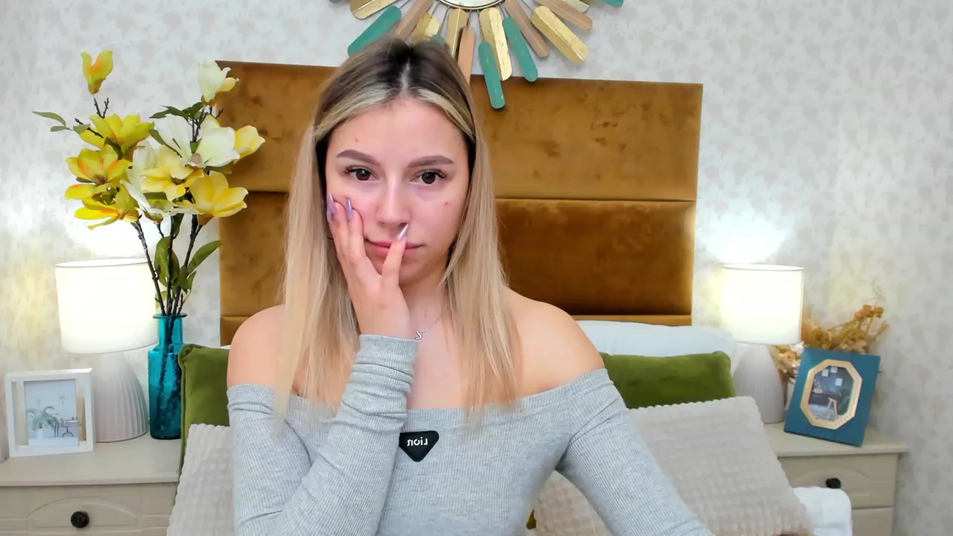 Gallery image thumbnail from SofiBloom's myfreecams stream on, 03/15/2023, 11:13 image 9 of 20
