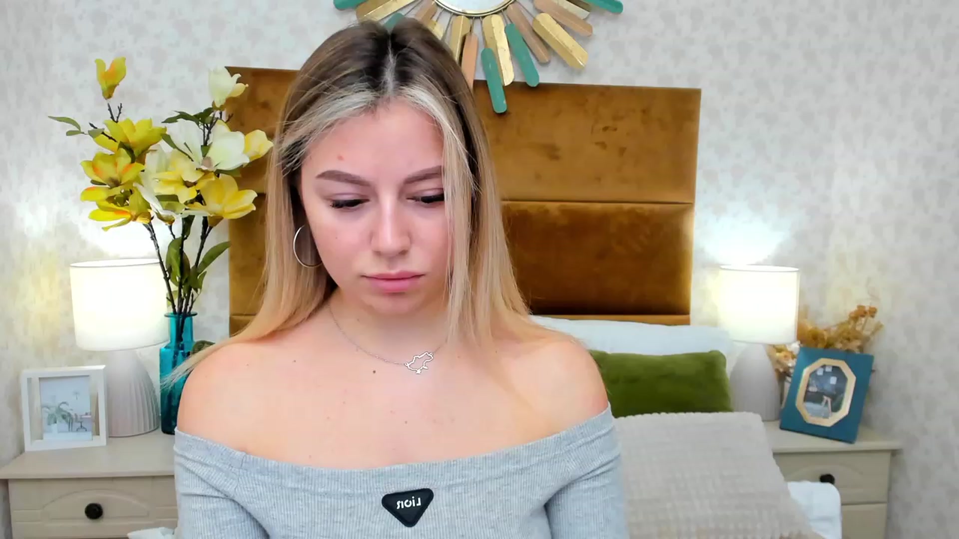 Gallery image thumbnail from SofiBloom's myfreecams stream on, 03/15/2023, 12:47 image 5 of 20