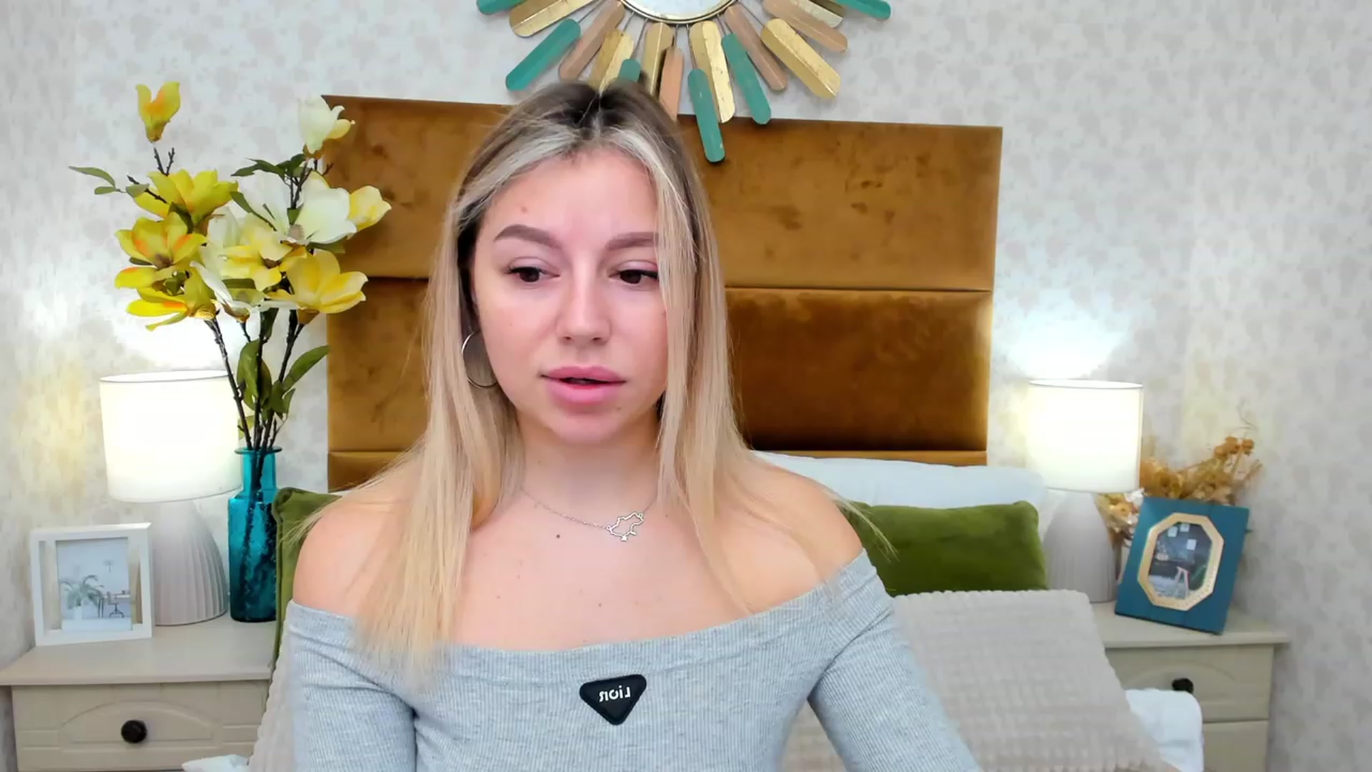 Gallery image thumbnail from SofiBloom's myfreecams stream on, 03/15/2023, 12:47 image 6 of 20