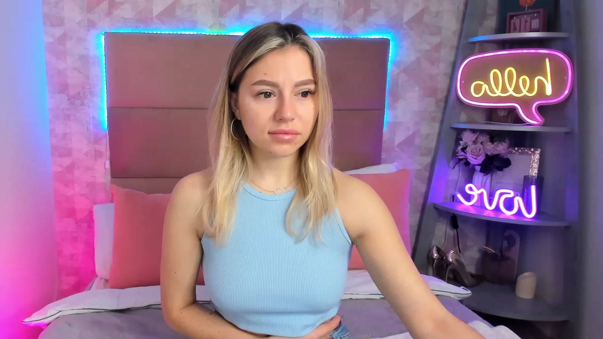 Gallery image thumbnail from SofiBloom's myfreecams stream on, 03/16/2023, 06:41 image 5 of 20