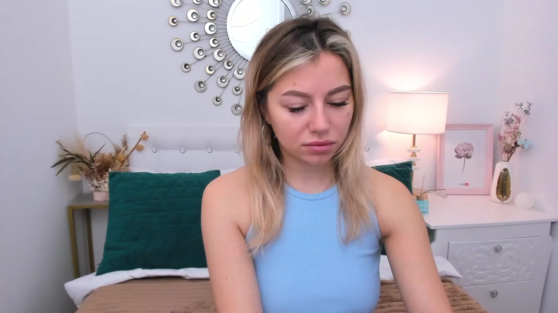 Gallery image thumbnail from SofiBloom's myfreecams stream on, 03/17/2023, 06:48 image 7 of 20