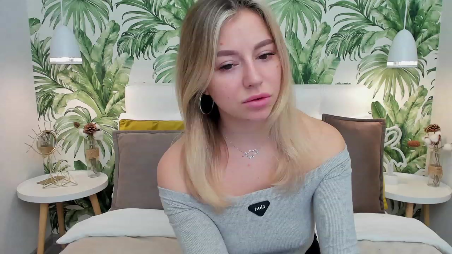 Gallery image thumbnail from SofiBloom's myfreecams stream on, 03/18/2023, 10:56 image 10 of 20