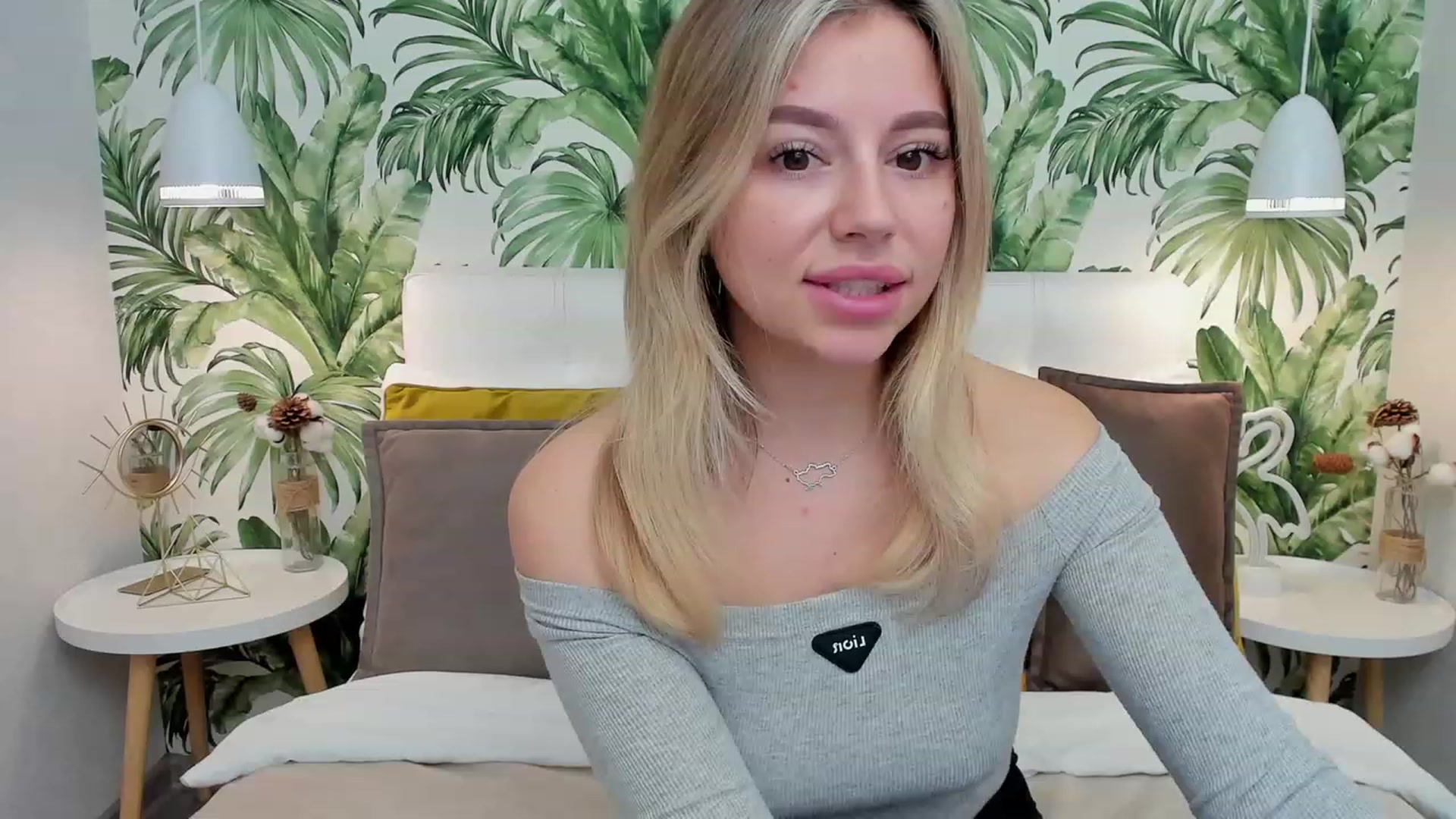 Gallery image thumbnail from SofiBloom's myfreecams stream on, 03/18/2023, 10:56 image 2 of 20