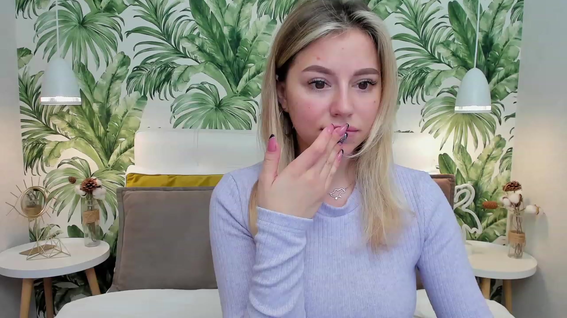 Gallery image thumbnail from SofiBloom's myfreecams stream on, 03/18/2023, 13:03 image 17 of 20