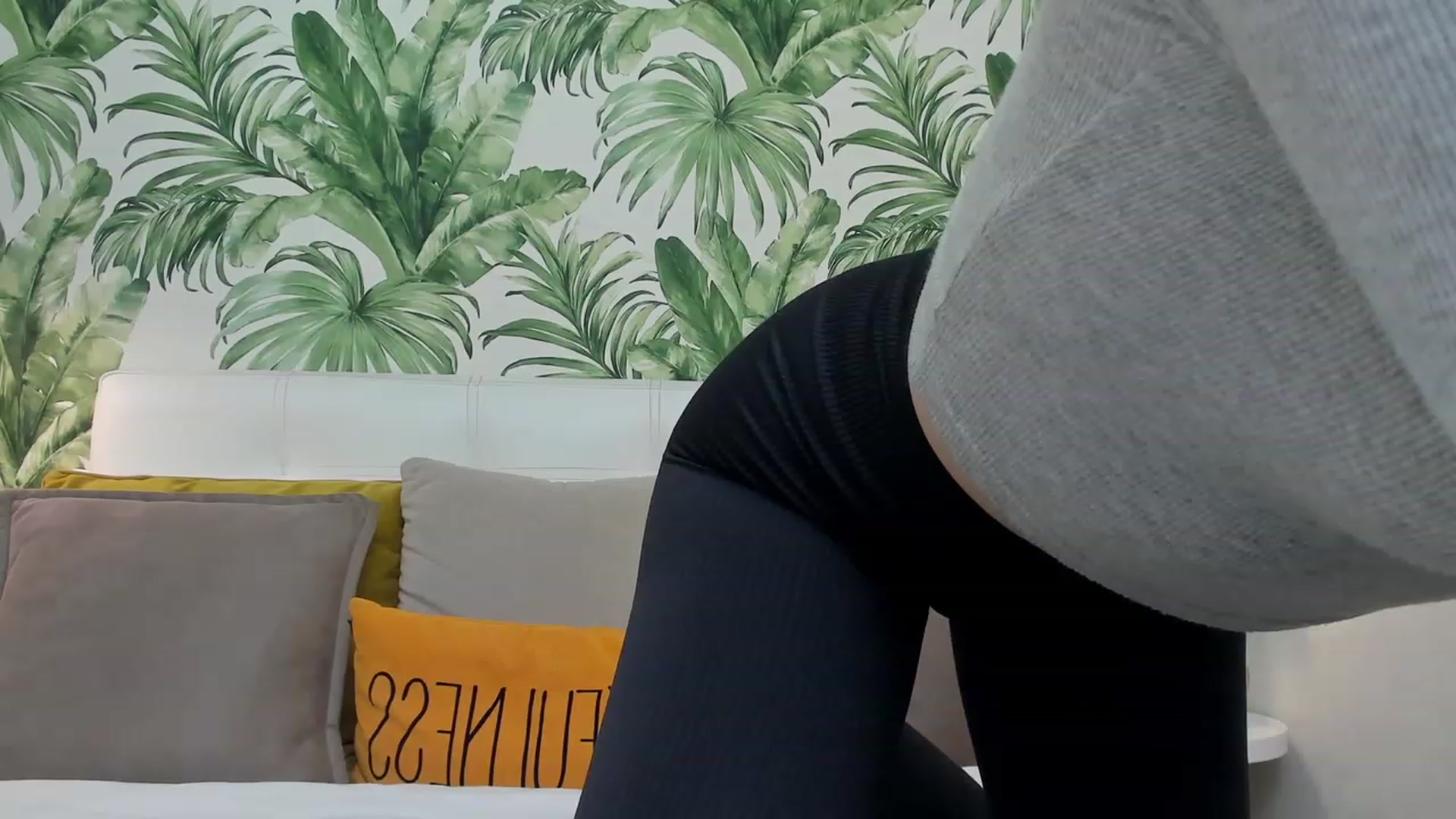 Gallery image thumbnail from SofiBloom's myfreecams stream on, 03/18/2023, 13:03 image 8 of 20