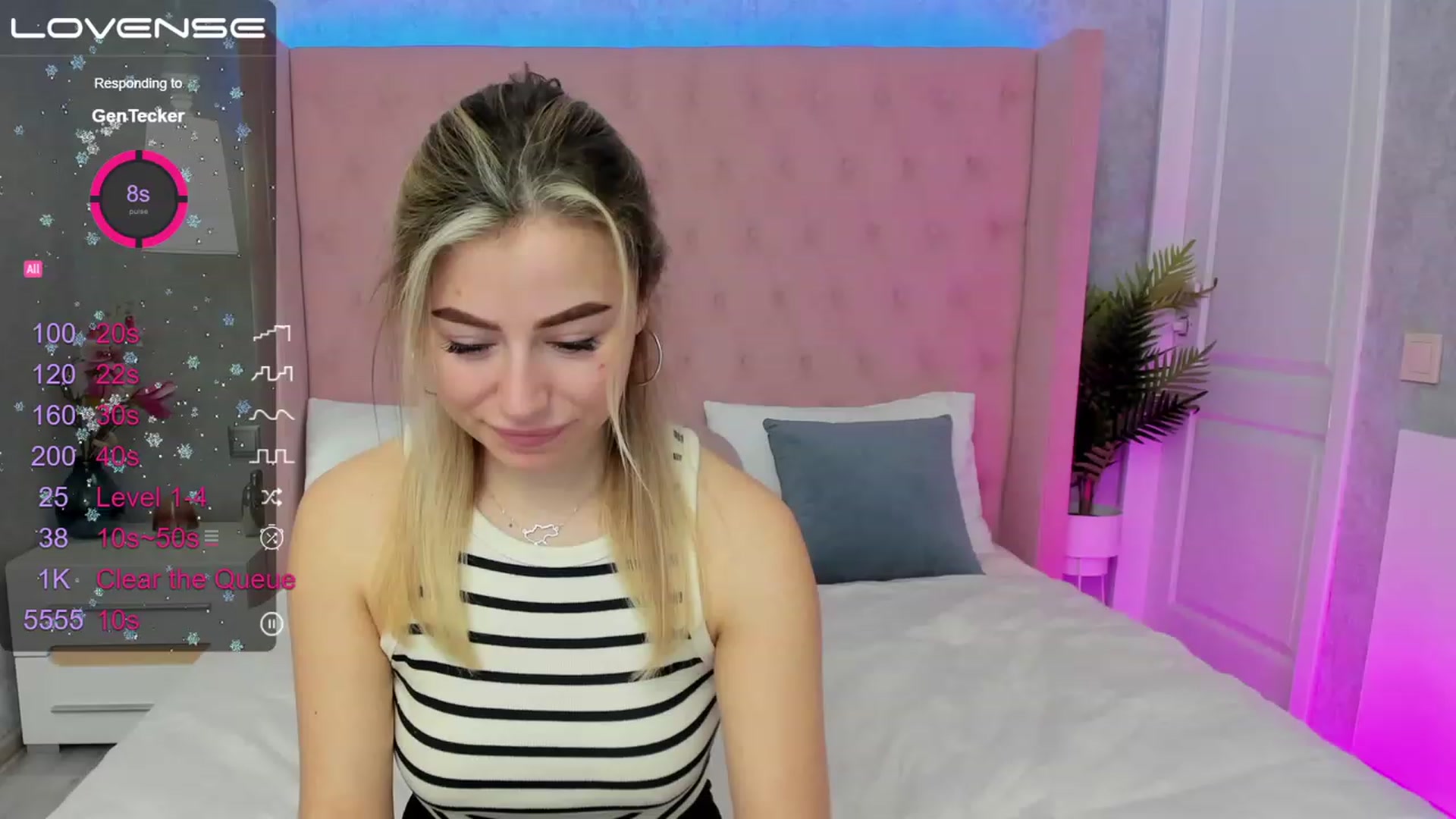 Gallery image thumbnail from SofiBloom's myfreecams stream on, 03/21/2023, 09:56 image 11 of 20