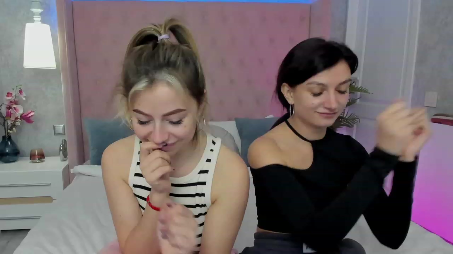Gallery image thumbnail from SofiBloom's myfreecams stream on, 03/22/2023, 09:47 image 11 of 20