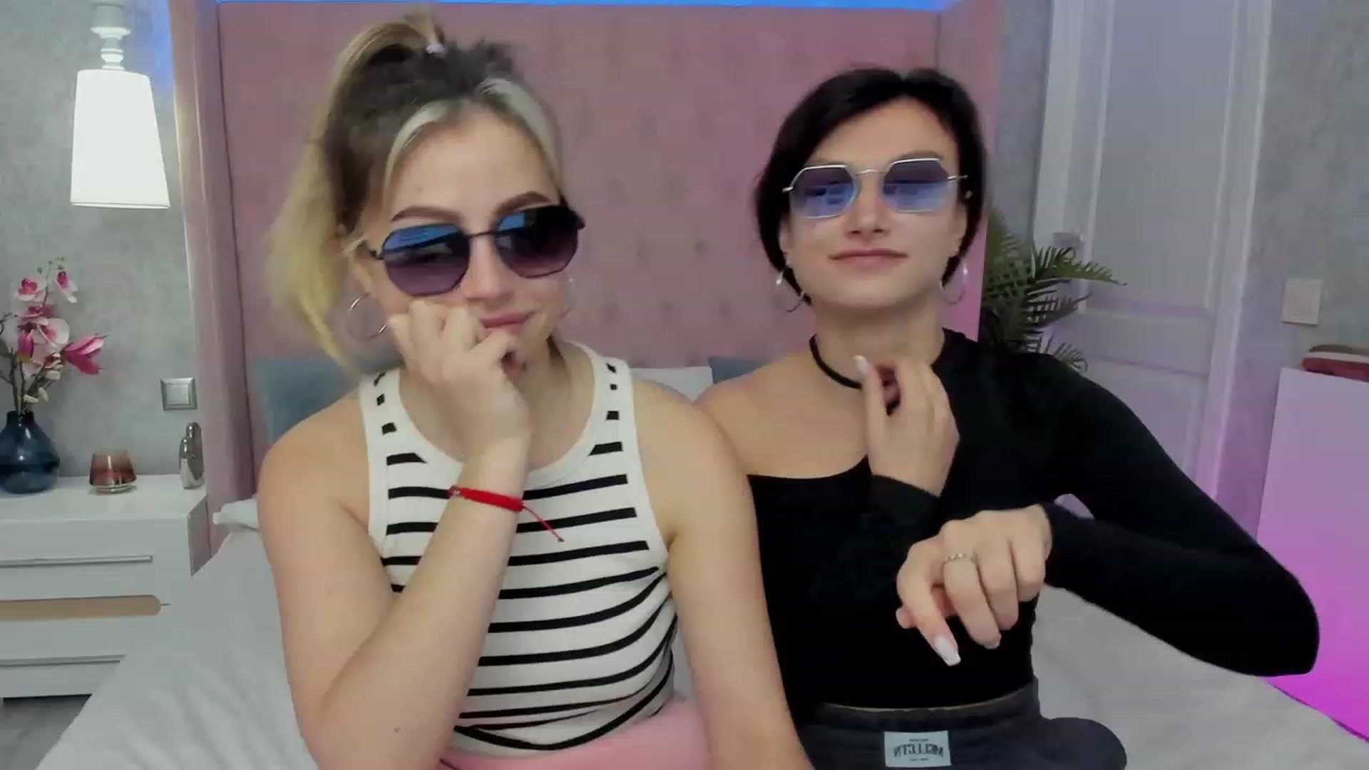 Gallery image thumbnail from SofiBloom's myfreecams stream on, 03/22/2023, 09:47 image 12 of 20