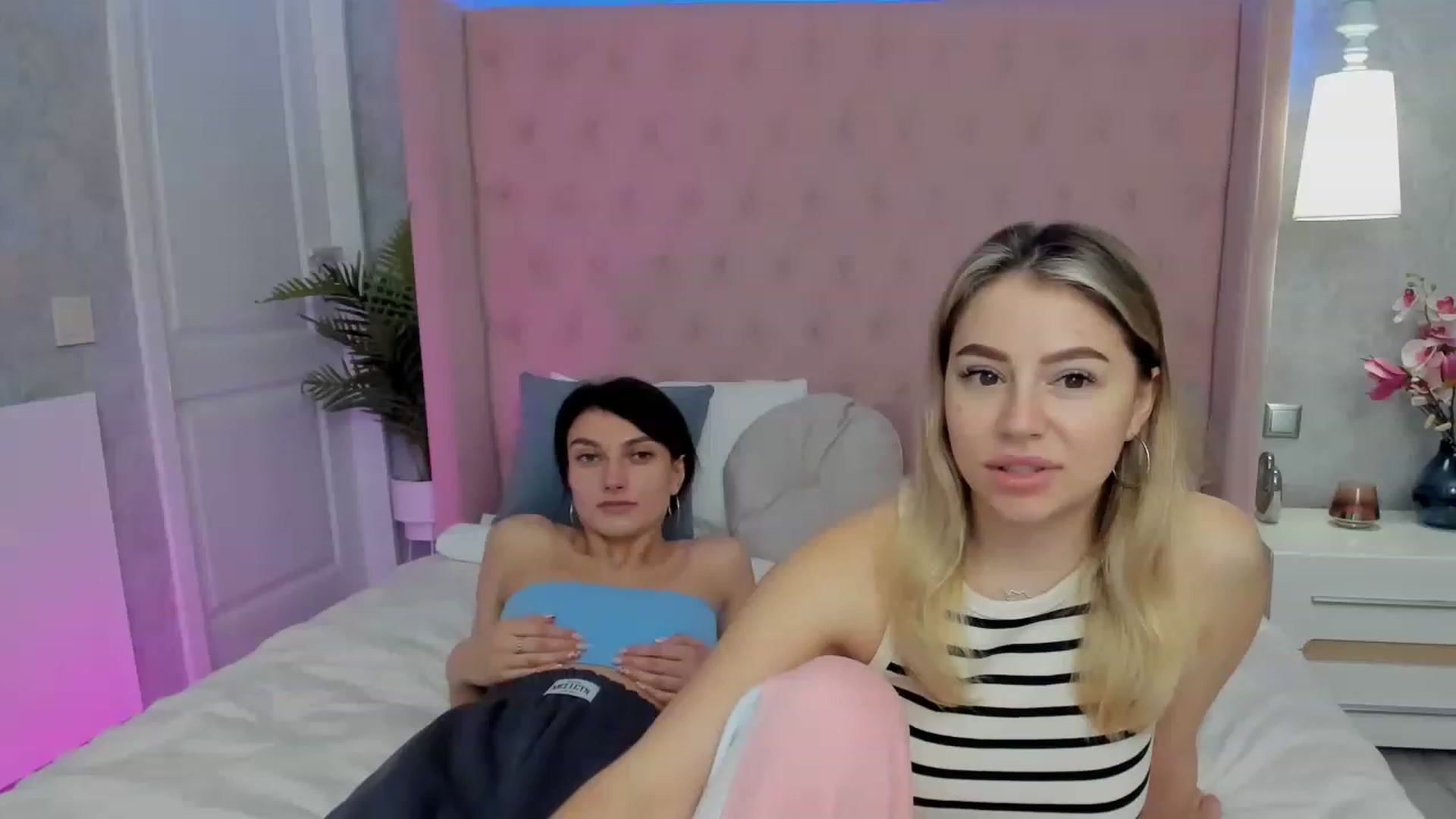 Gallery image thumbnail from SofiBloom's myfreecams stream on, 03/22/2023, 13:02 image 1 of 20