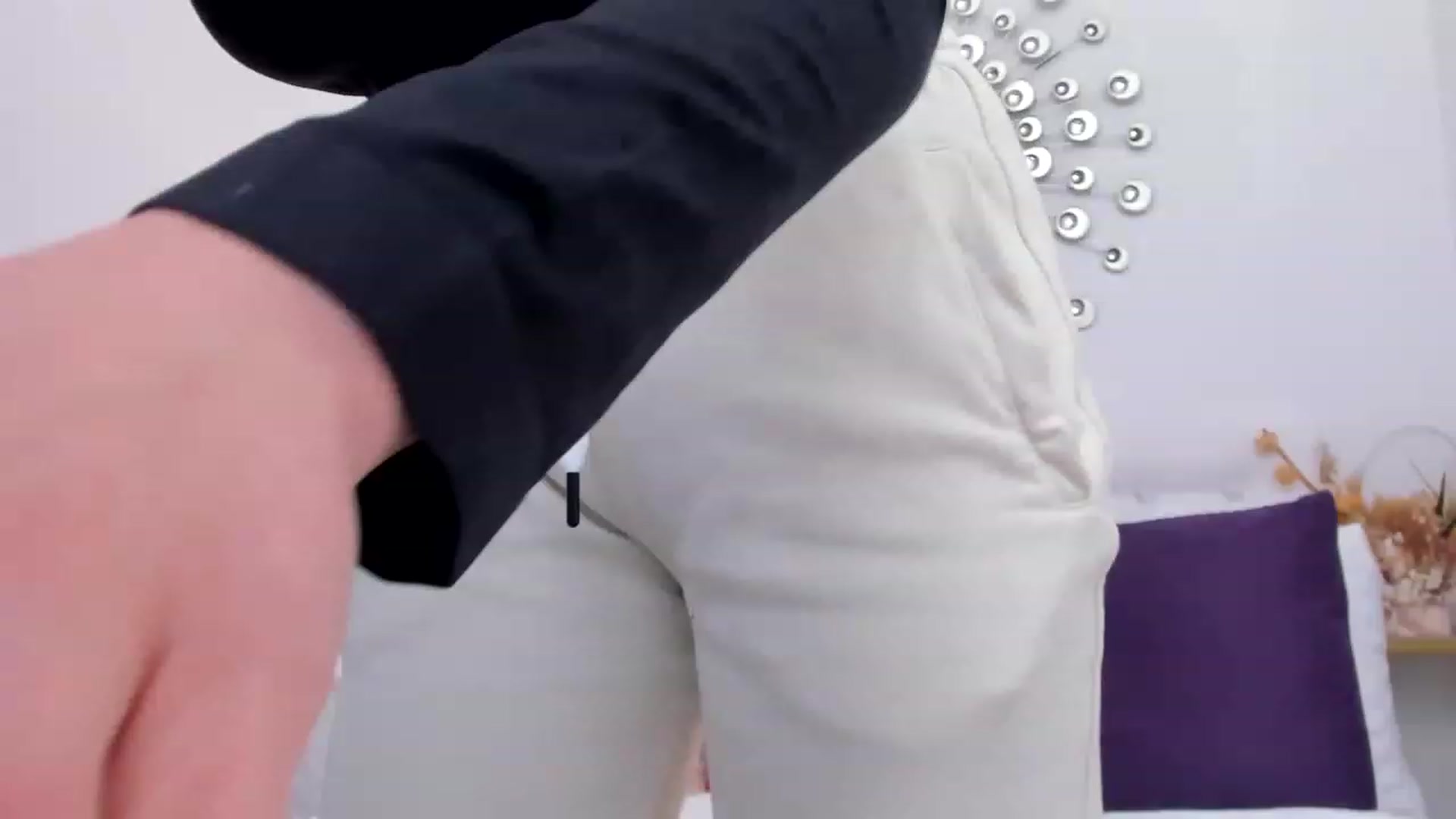 Gallery image thumbnail from SofiBloom's myfreecams stream on, 03/23/2023, 12:59 image 14 of 20