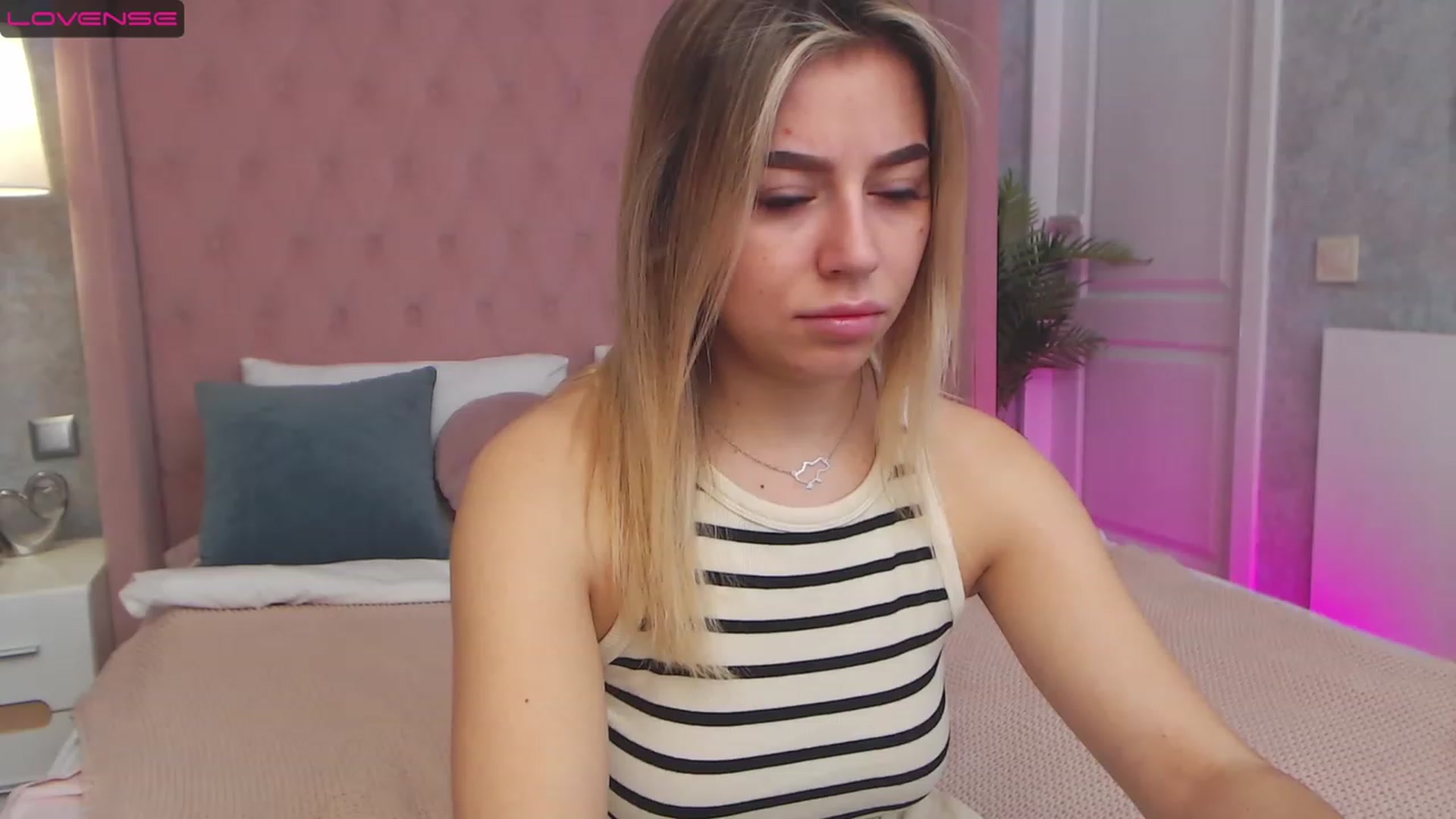 Gallery image thumbnail from SofiBloom's myfreecams stream on, 03/24/2023, 07:57 image 9 of 20