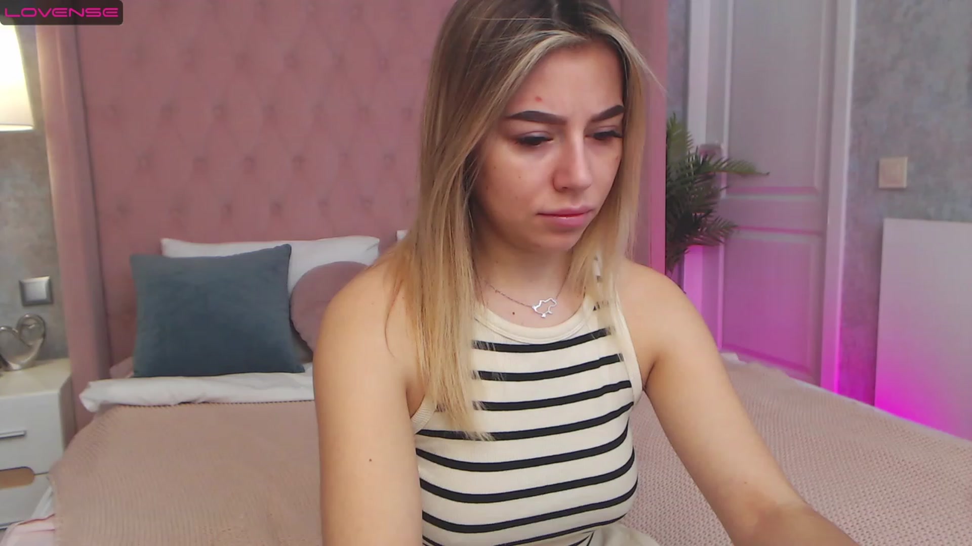 Gallery image thumbnail from SofiBloom's myfreecams stream on, 03/24/2023, 07:57 image 12 of 20