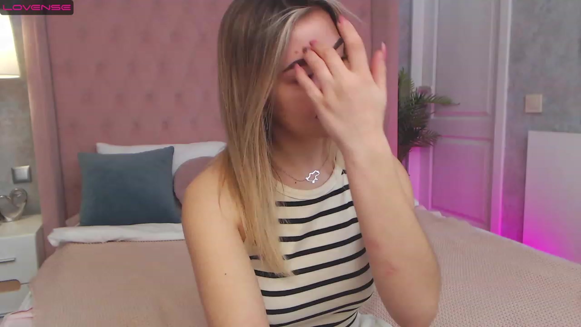 Gallery image thumbnail from SofiBloom's myfreecams stream on, 03/24/2023, 07:57 image 14 of 20