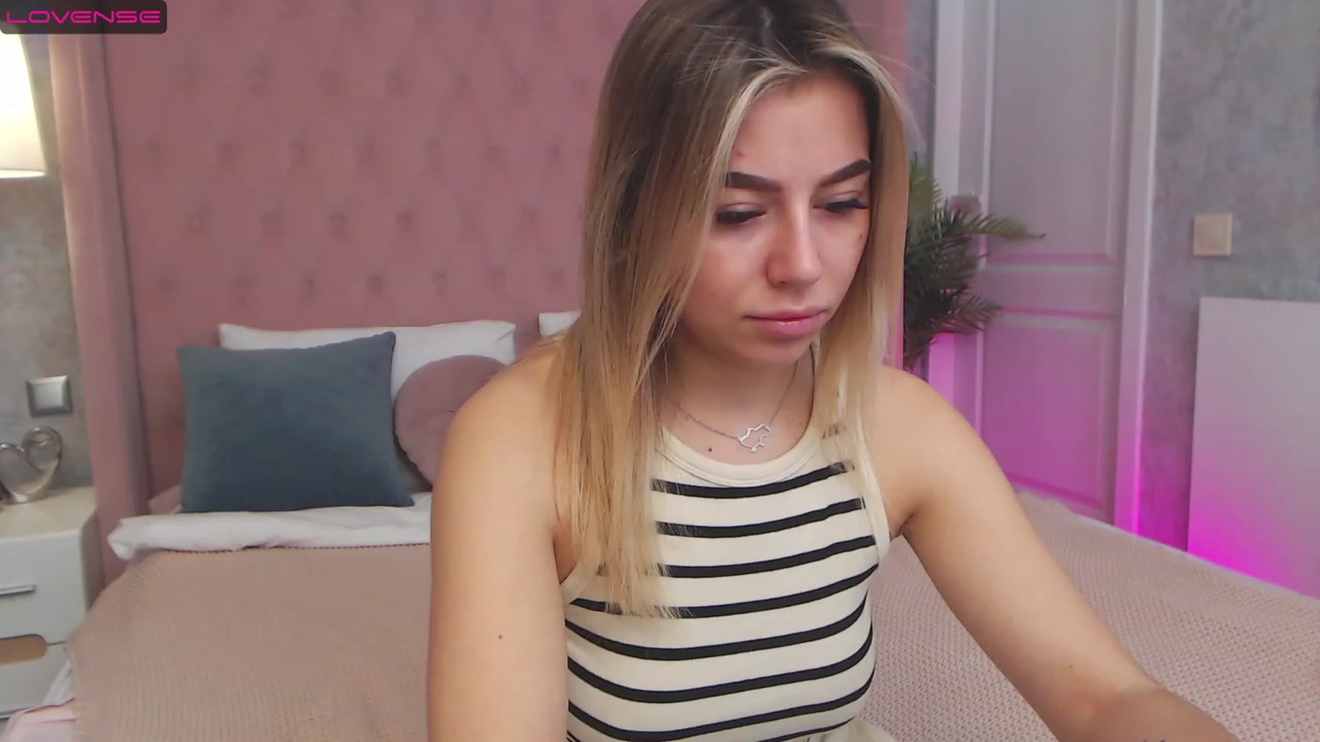 Gallery image thumbnail from SofiBloom's myfreecams stream on, 03/24/2023, 07:57 image 8 of 20