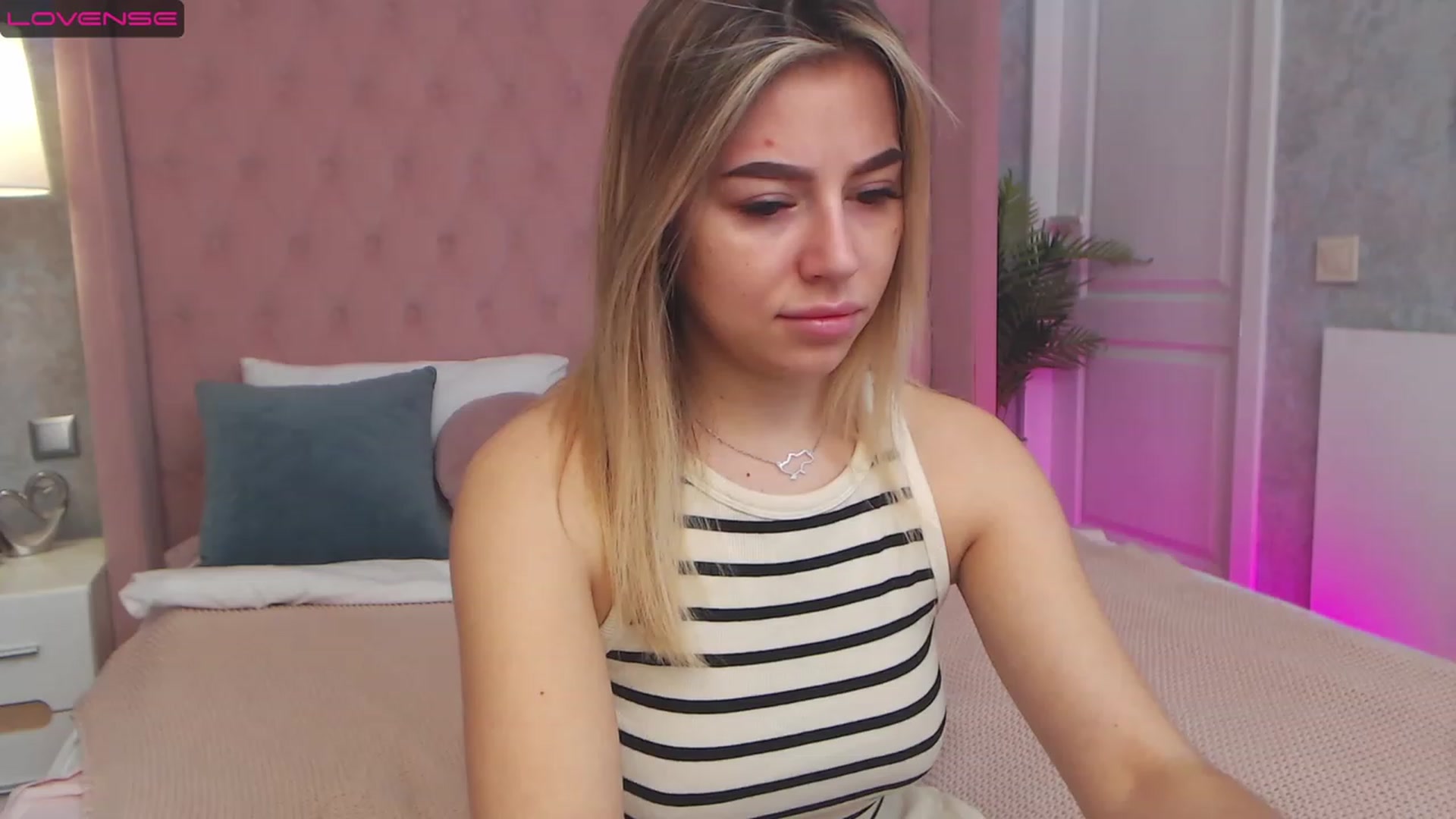 Gallery image thumbnail from SofiBloom's myfreecams stream on, 03/24/2023, 07:57 image 11 of 20