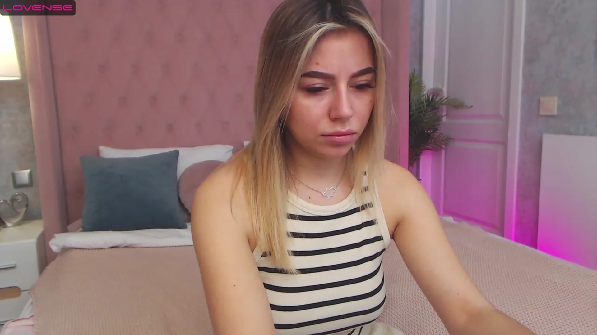 Gallery image thumbnail from SofiBloom's myfreecams stream on, 03/24/2023, 07:57 image 19 of 20