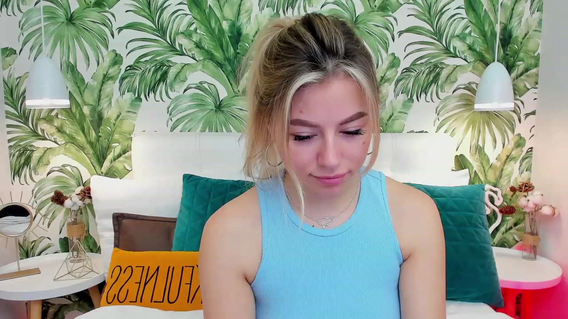 Gallery image thumbnail from SofiBloom's myfreecams stream on, 03/25/2023, 09:19 image 1 of 20