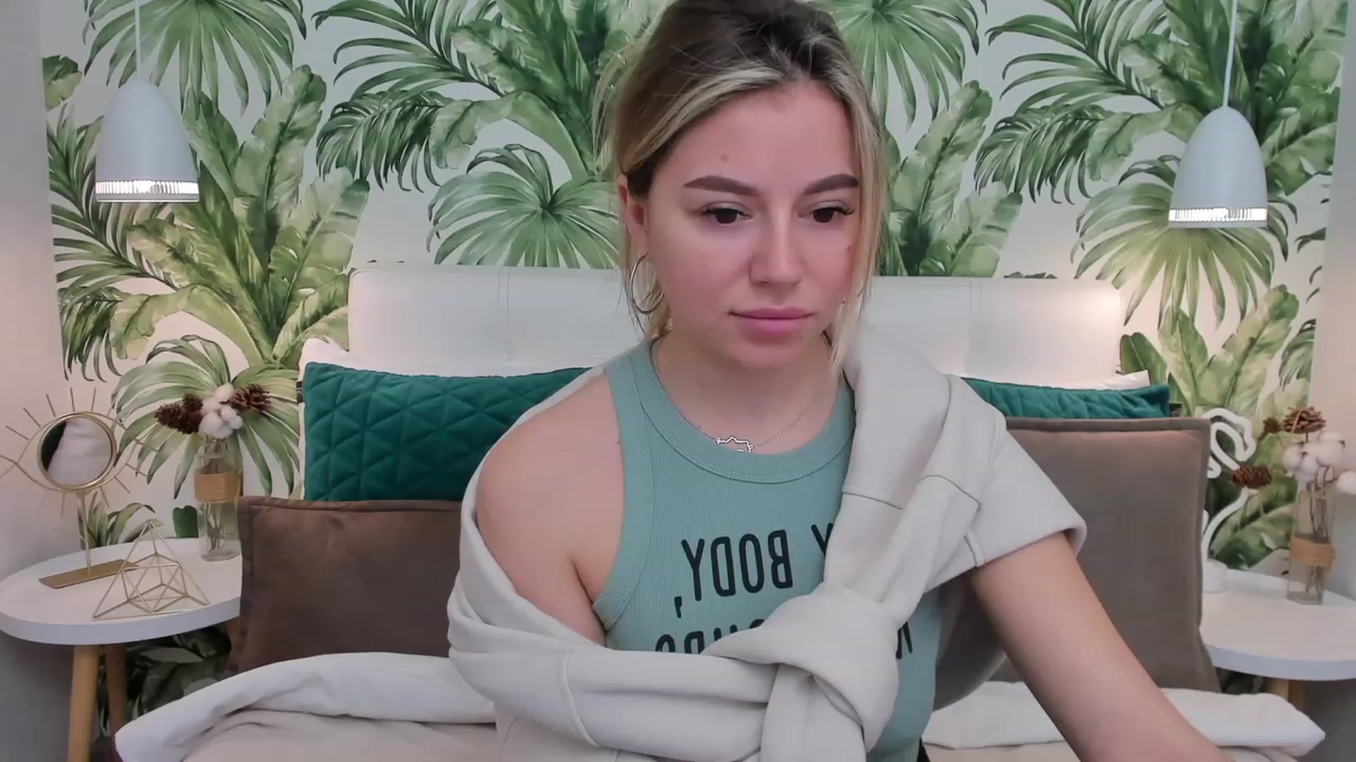 Gallery image thumbnail from SofiBloom's myfreecams stream on, 03/28/2023, 09:11 image 2 of 20