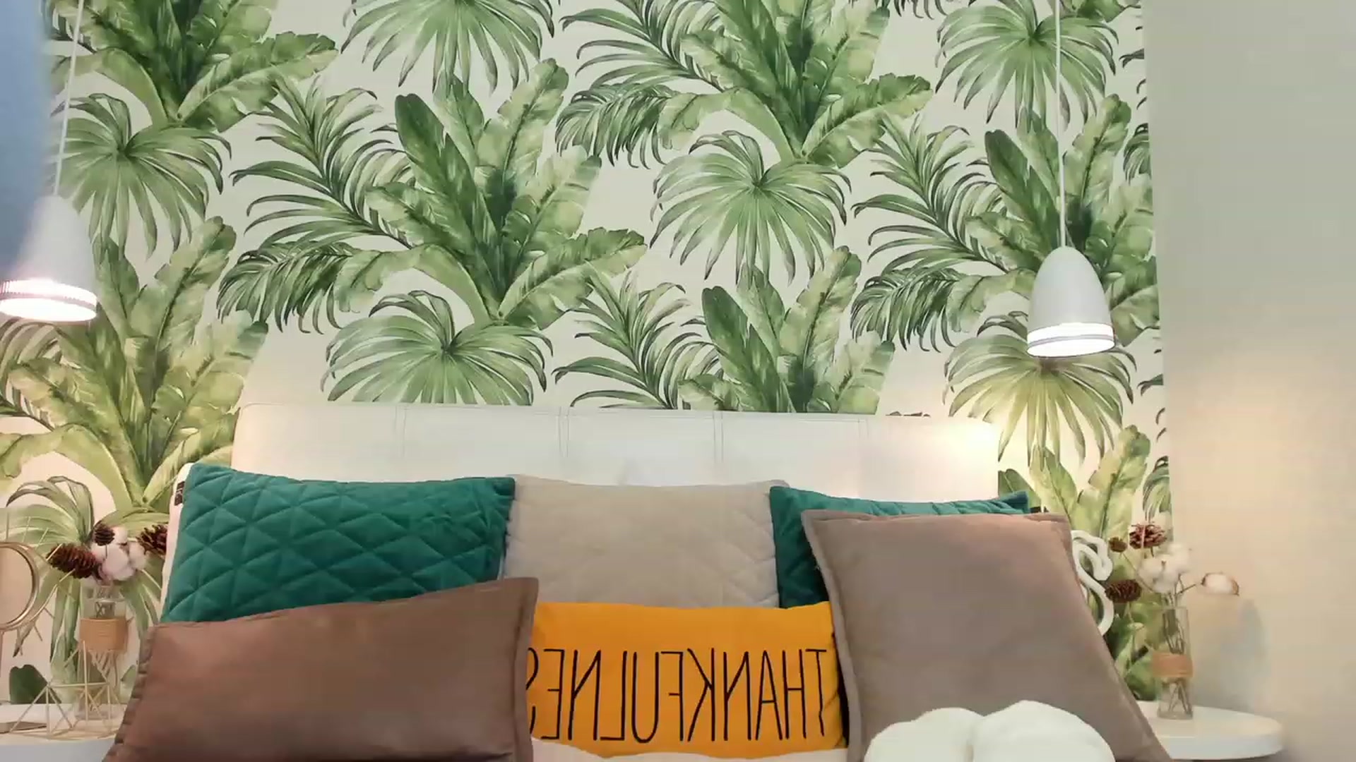Gallery image thumbnail from SofiBloom's myfreecams stream on, 03/30/2023, 08:11 image 10 of 20