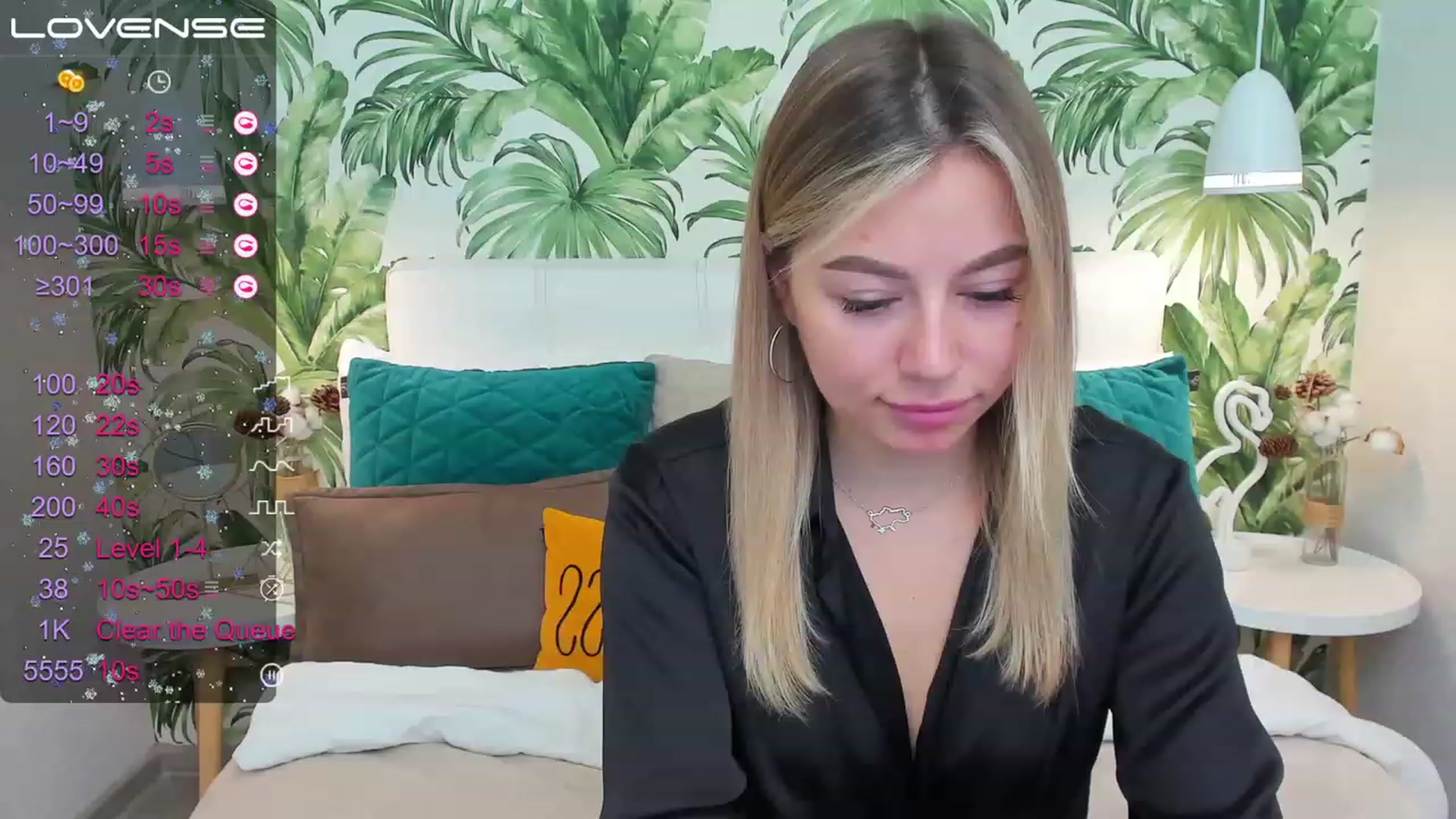 Gallery image thumbnail from SofiBloom's myfreecams stream on, 03/31/2023, 07:22 image 15 of 20