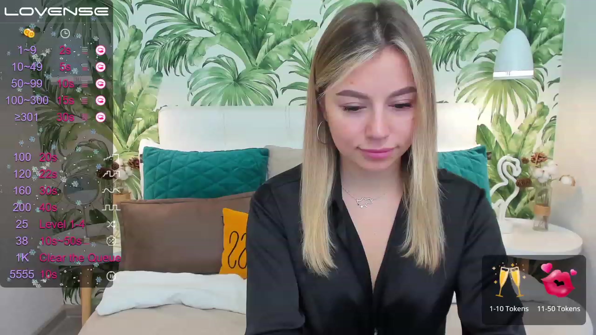 Gallery image thumbnail from SofiBloom's myfreecams stream on, 03/31/2023, 07:22 image 14 of 20