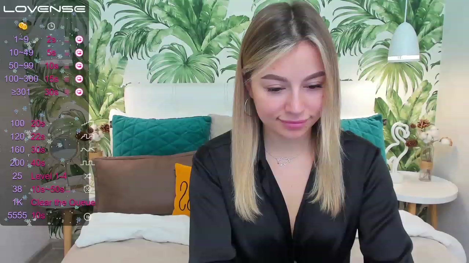 Gallery image thumbnail from SofiBloom's myfreecams stream on, 03/31/2023, 07:22 image 16 of 20