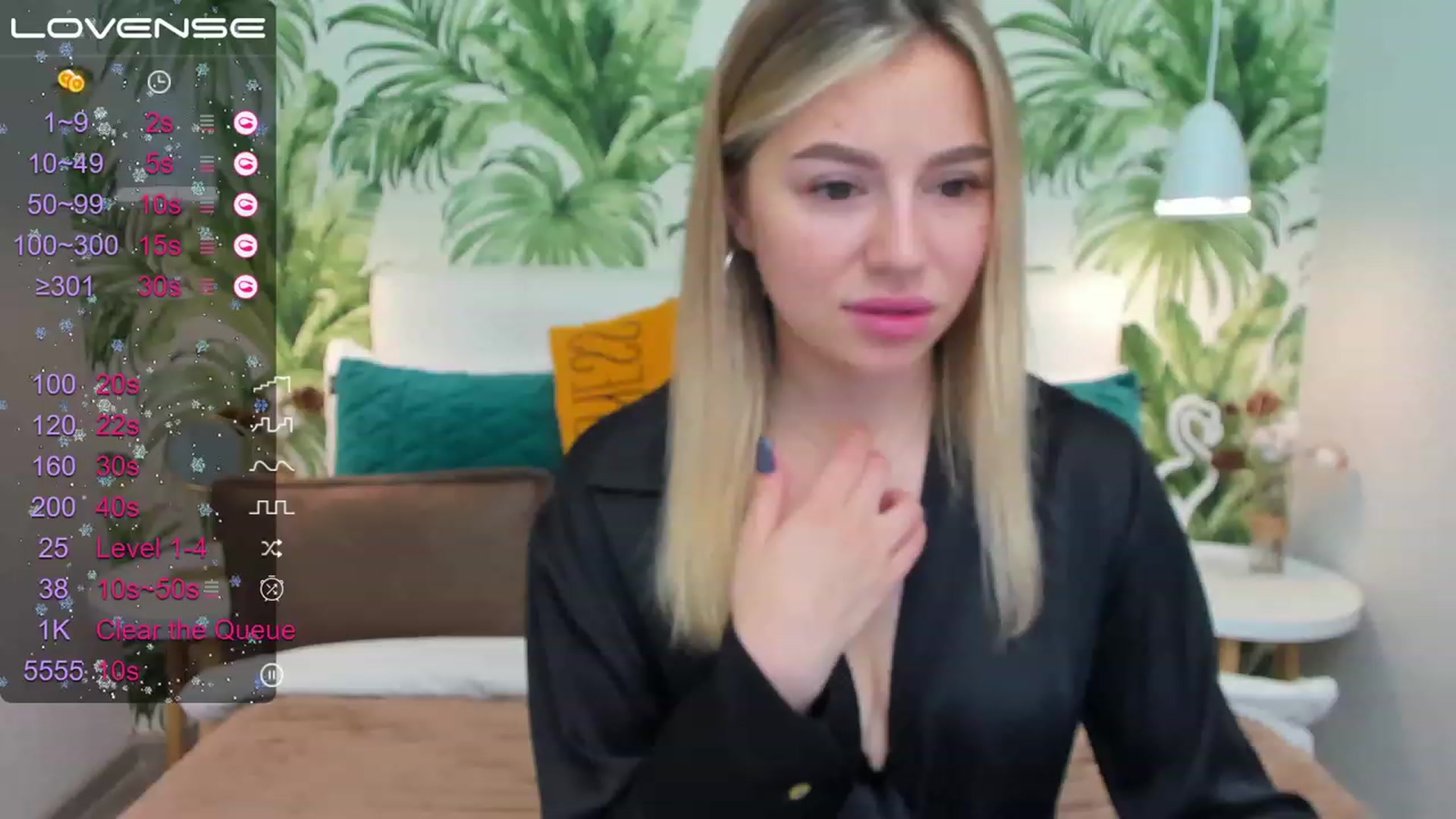 Gallery image thumbnail from SofiBloom's myfreecams stream on, 03/31/2023, 09:26 image 5 of 20