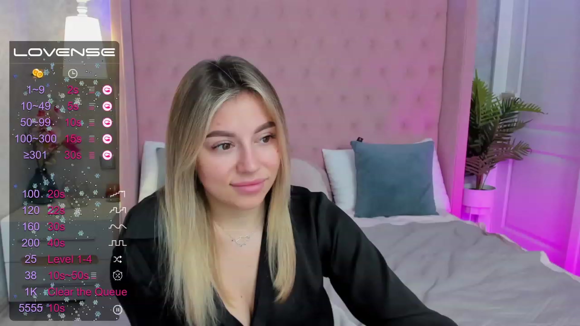 Gallery image thumbnail from SofiBloom's myfreecams stream on, 04/06/2023, 10:07 image 11 of 20