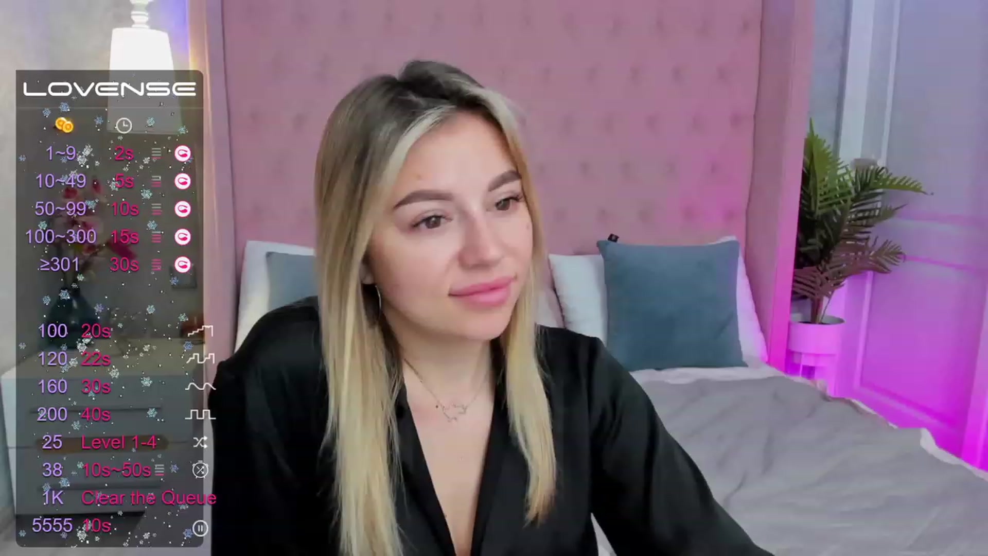 Gallery image thumbnail from SofiBloom's myfreecams stream on, 04/06/2023, 10:07 image 14 of 20