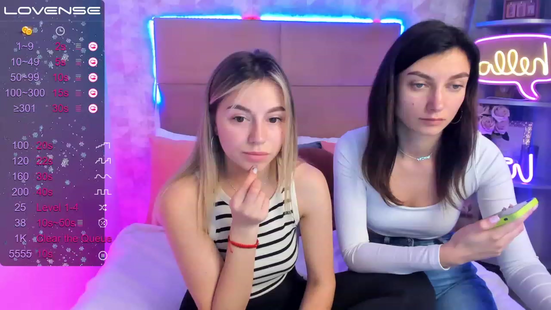 Gallery image thumbnail from SofiBloom's myfreecams stream on, 04/10/2023, 10:34 image 11 of 20