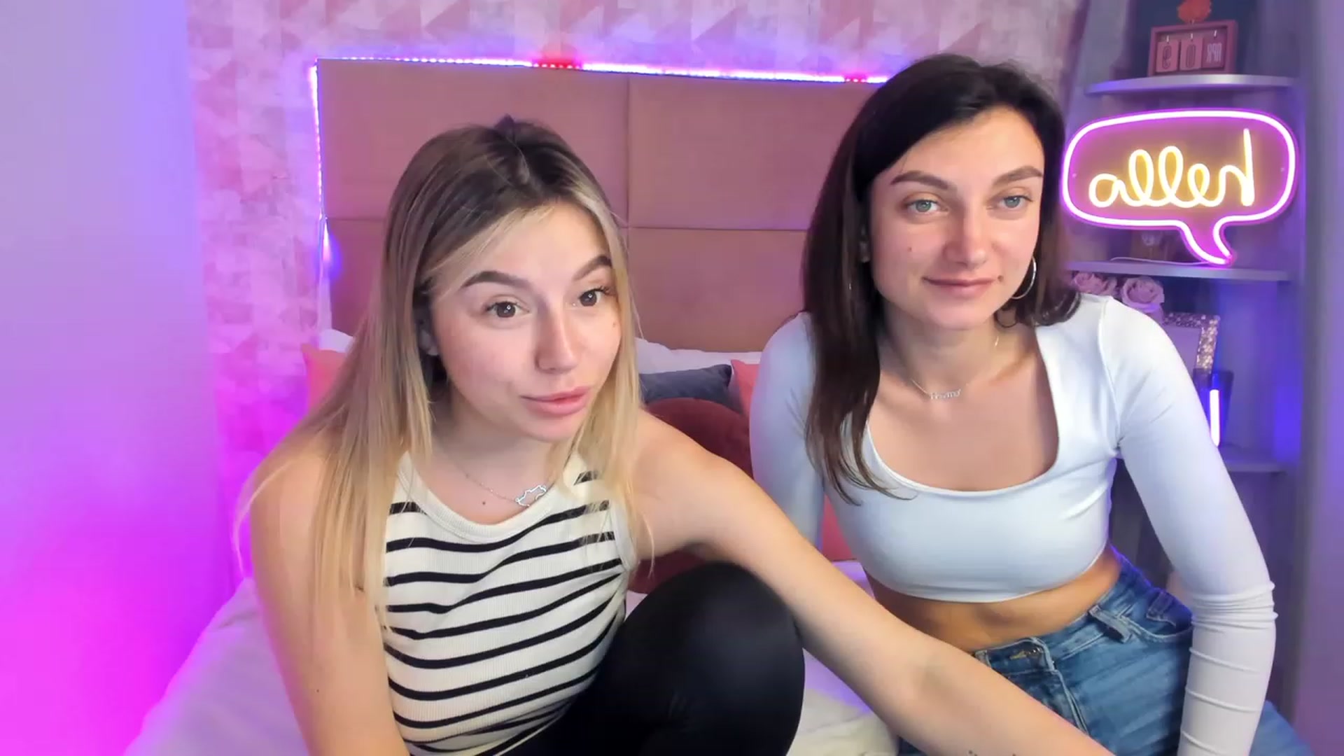 Gallery image thumbnail from SofiBloom's myfreecams stream on, 04/10/2023, 11:33 image 10 of 20