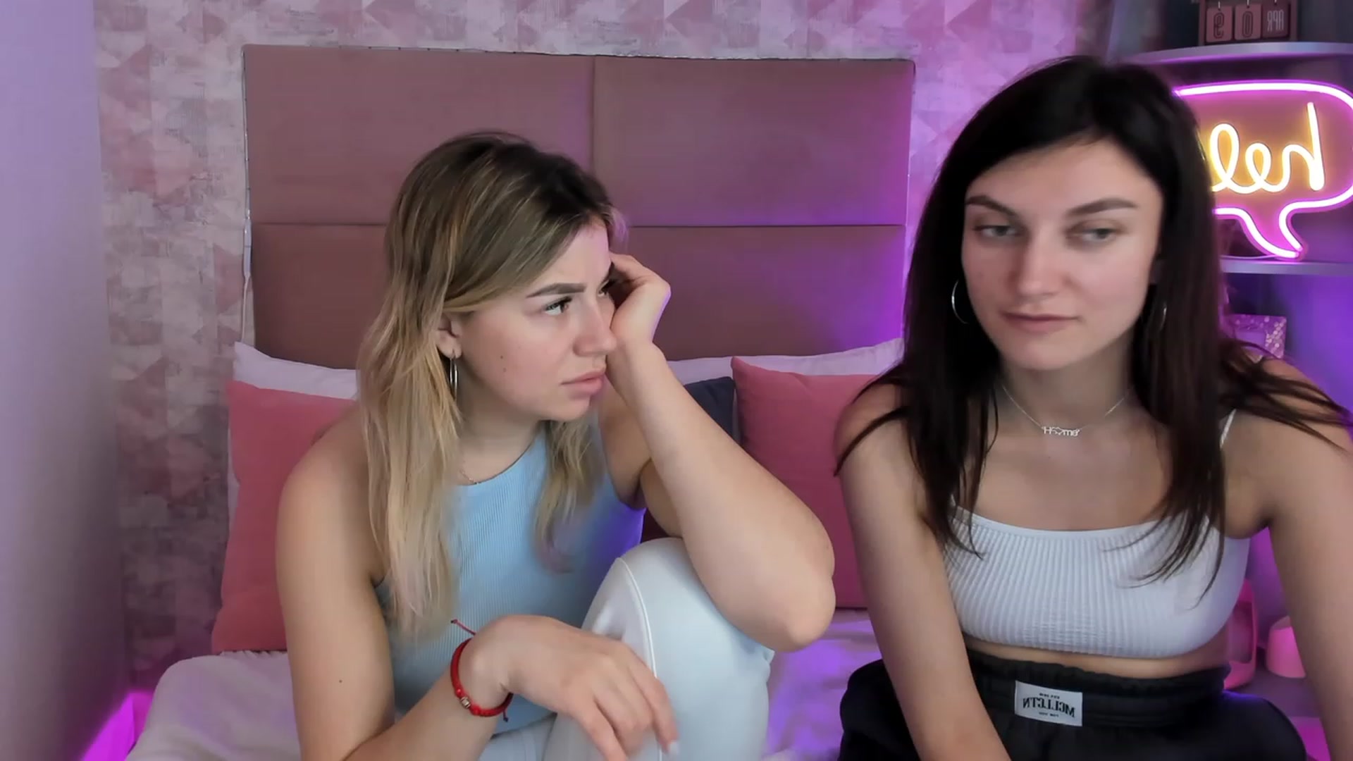 Gallery image thumbnail from SofiBloom's myfreecams stream on, 04/13/2023, 10:30 image 18 of 20