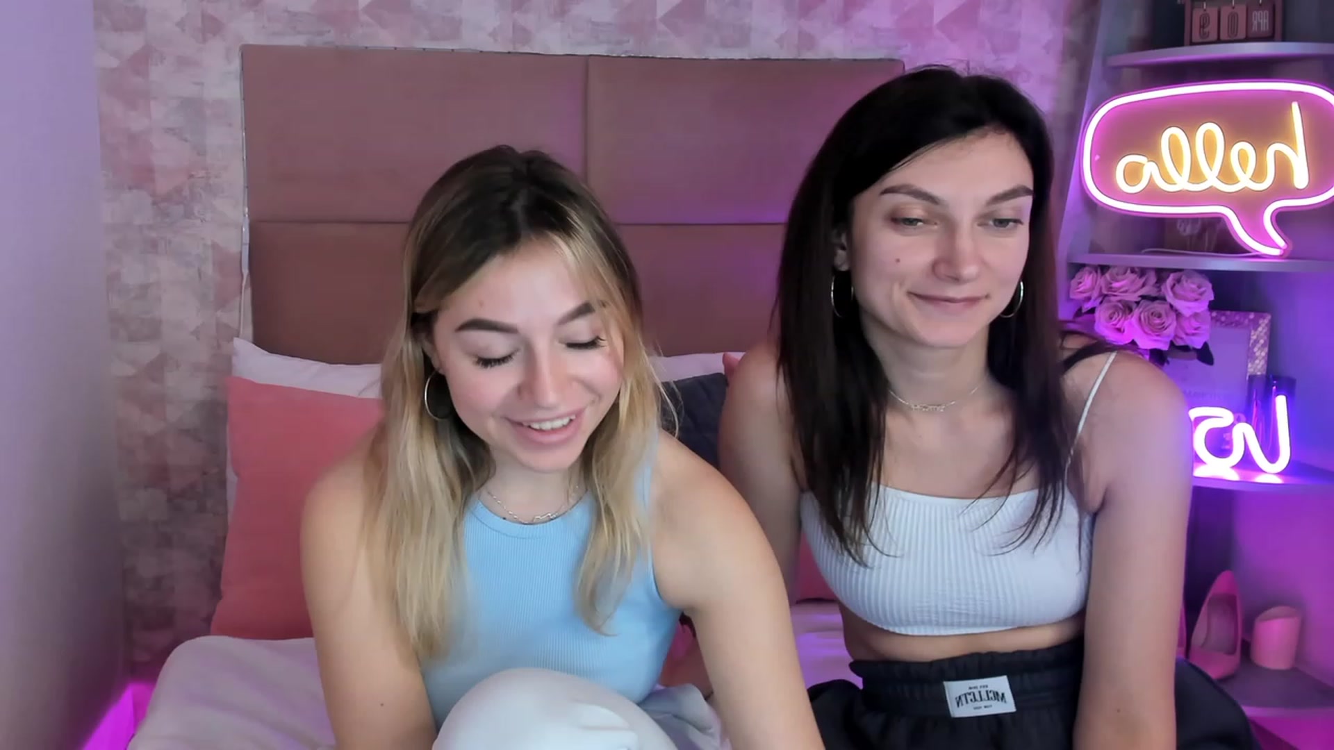 Gallery image thumbnail from SofiBloom's myfreecams stream on, 04/13/2023, 10:30 image 9 of 20