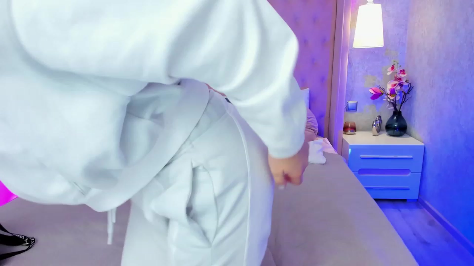 Gallery image thumbnail from SofiBloom's myfreecams stream on, 04/18/2023, 11:59 image 20 of 20