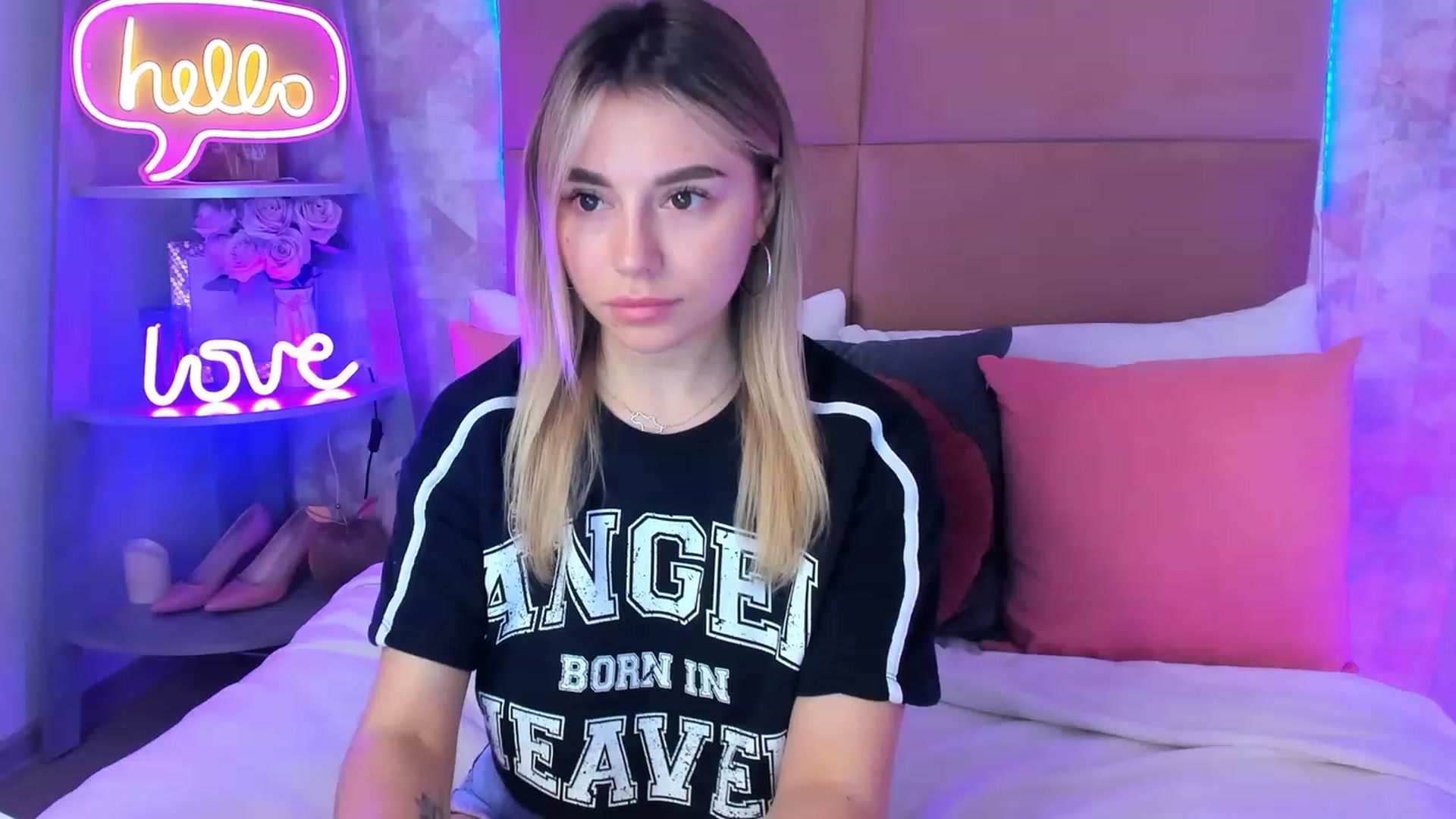 Gallery image thumbnail from SofiBloom's myfreecams stream on, 04/21/2023, 13:47 image 1 of 20