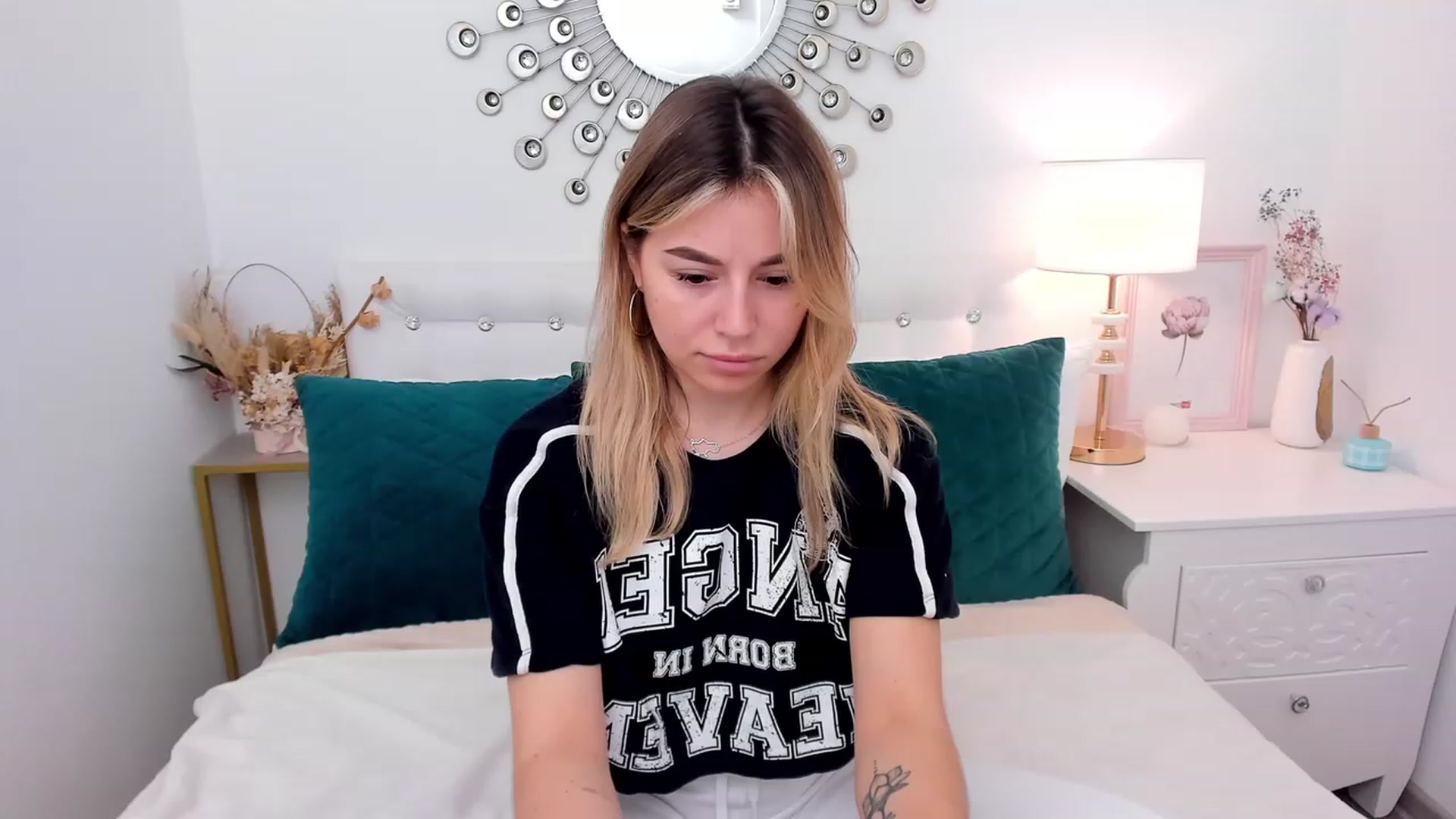 Gallery image thumbnail from SofiBloom's myfreecams stream on, 04/22/2023, 09:01 image 3 of 20