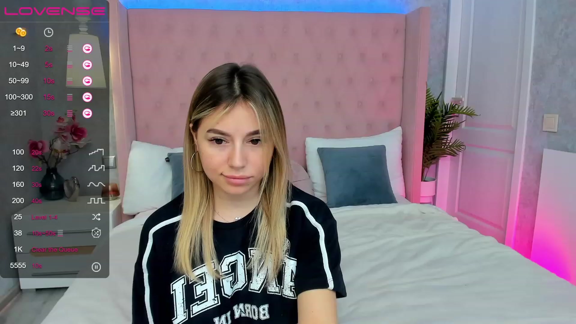 Gallery image thumbnail from SofiBloom's myfreecams stream on, 05/02/2023, 11:59 image 11 of 20