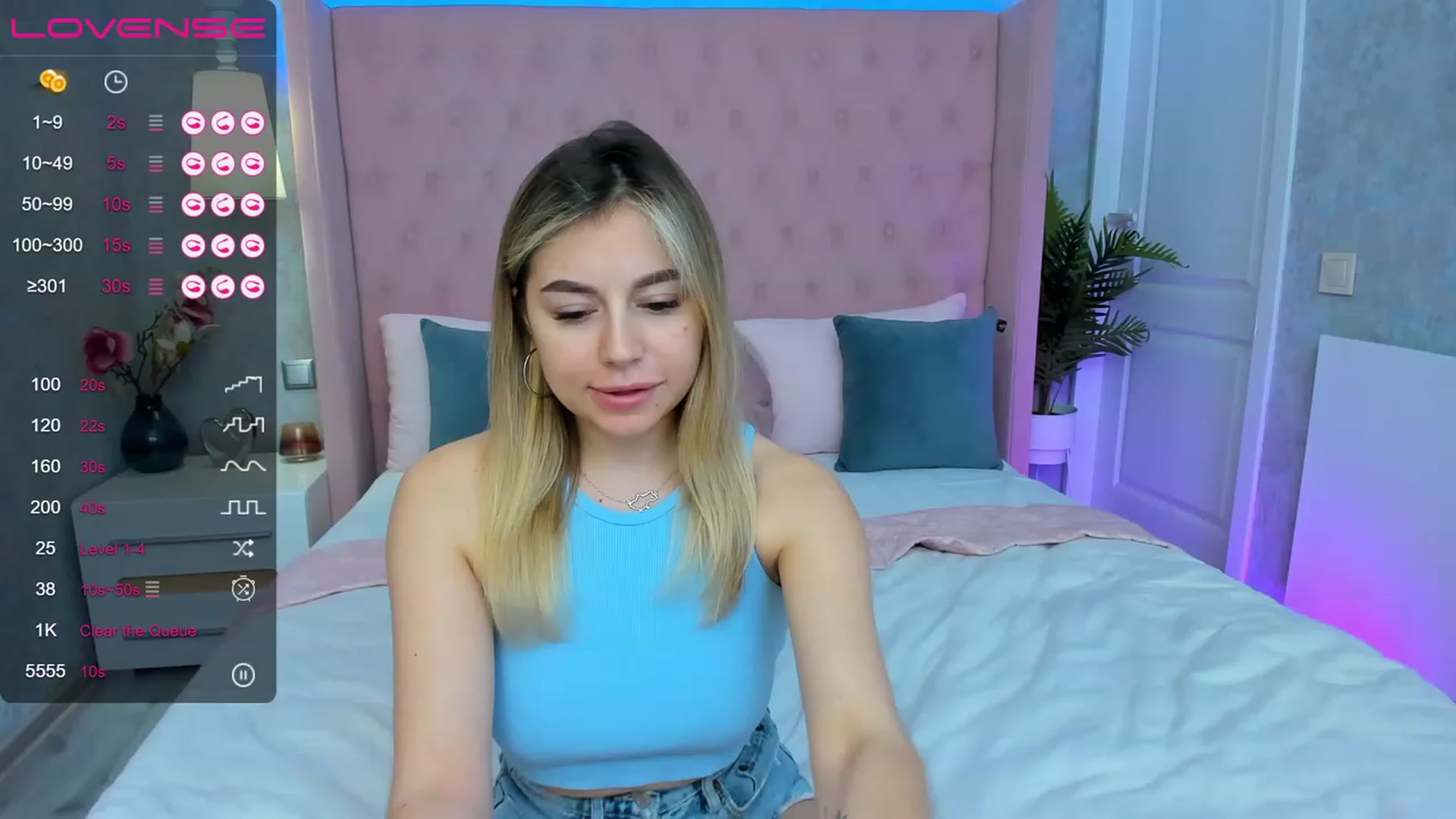 Gallery image thumbnail from SofiBloom's myfreecams stream on, 05/09/2023, 11:32 image 5 of 20
