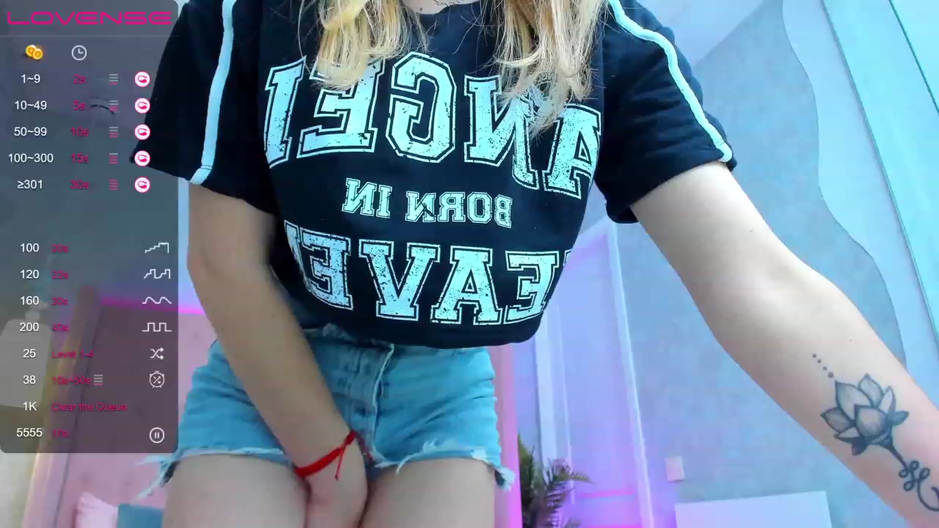 Gallery image thumbnail from SofiBloom's myfreecams stream on, 05/11/2023, 07:29 image 12 of 20