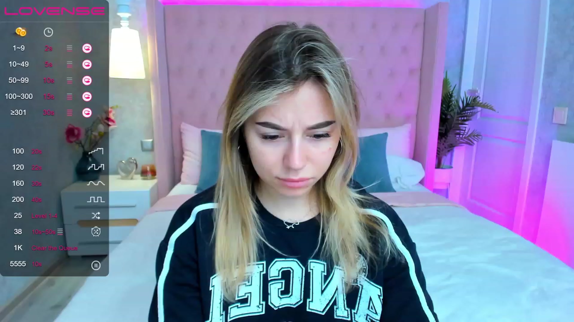 Gallery image thumbnail from SofiBloom's myfreecams stream on, 05/11/2023, 08:25 image 5 of 20