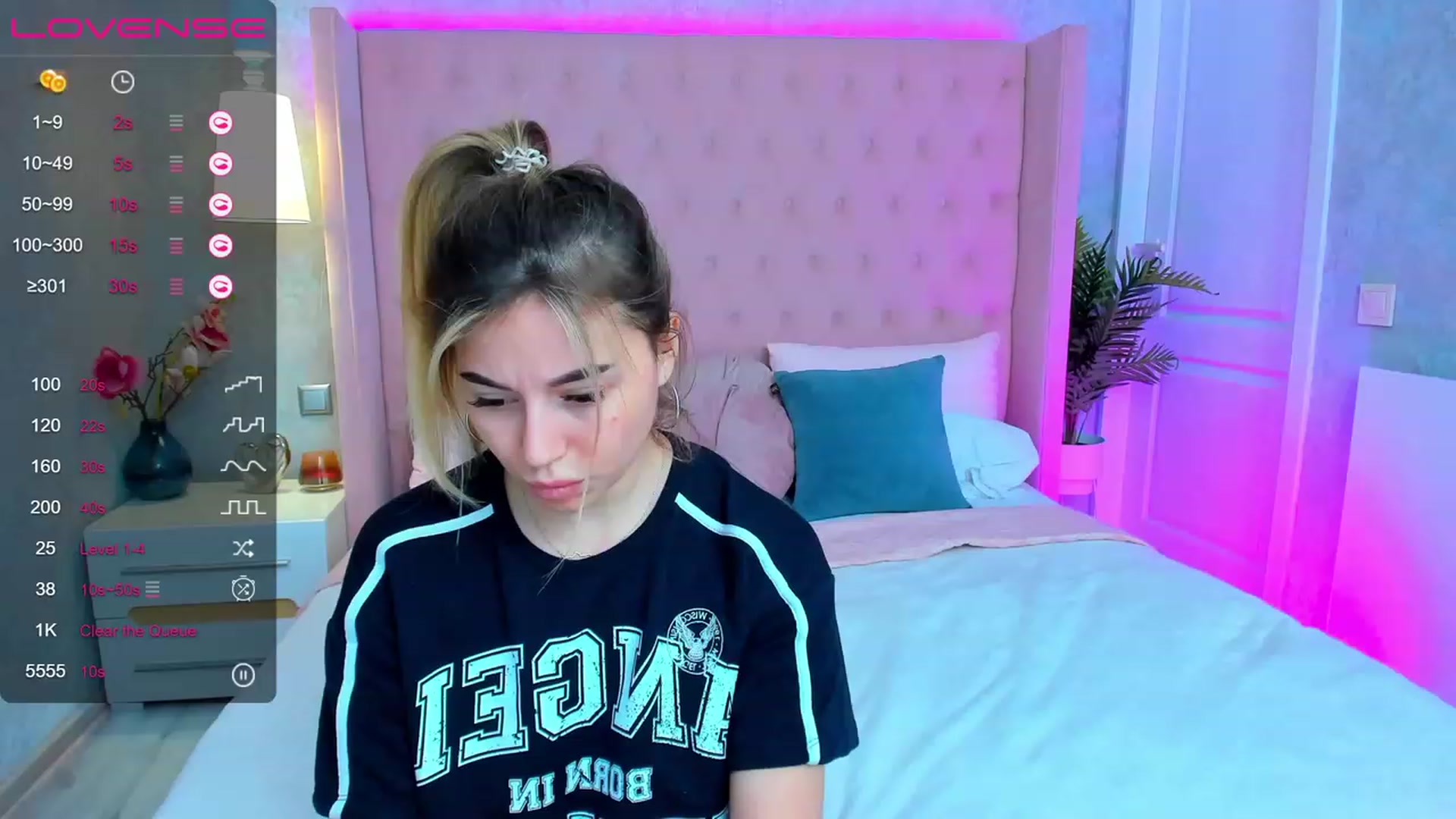 Gallery image thumbnail from SofiBloom's myfreecams stream on, 05/11/2023, 11:57 image 10 of 20