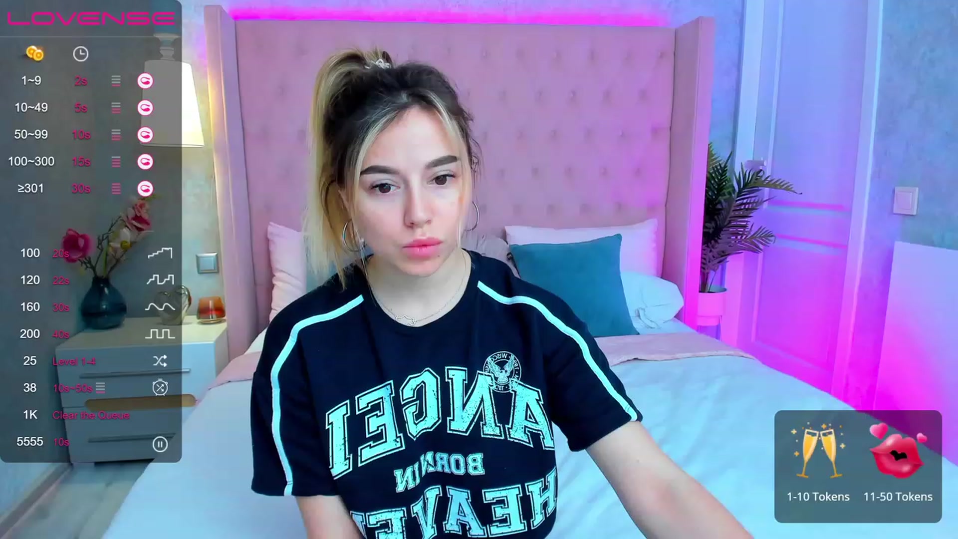 Gallery image thumbnail from SofiBloom's myfreecams stream on, 05/11/2023, 11:57 image 2 of 20