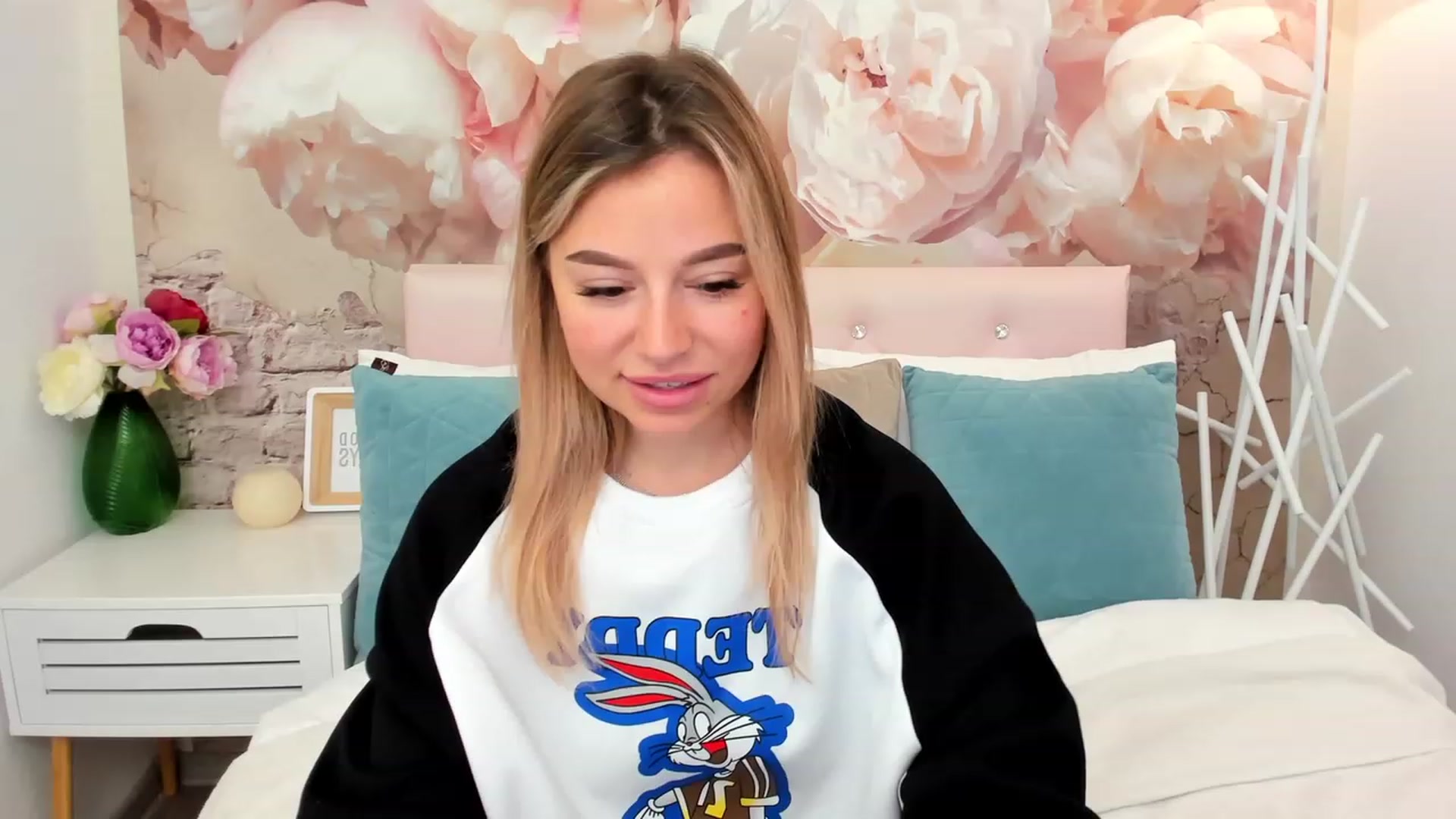 Gallery image thumbnail from SofiBloom's myfreecams stream on, 05/30/2023, 09:58 image 20 of 20
