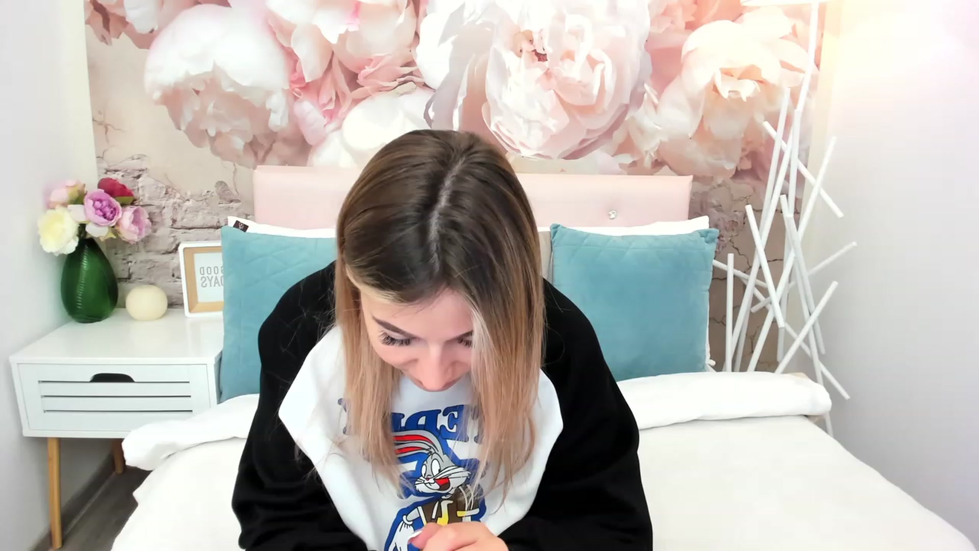 Gallery image thumbnail from SofiBloom's myfreecams stream on, 05/31/2023, 10:34 image 20 of 20
