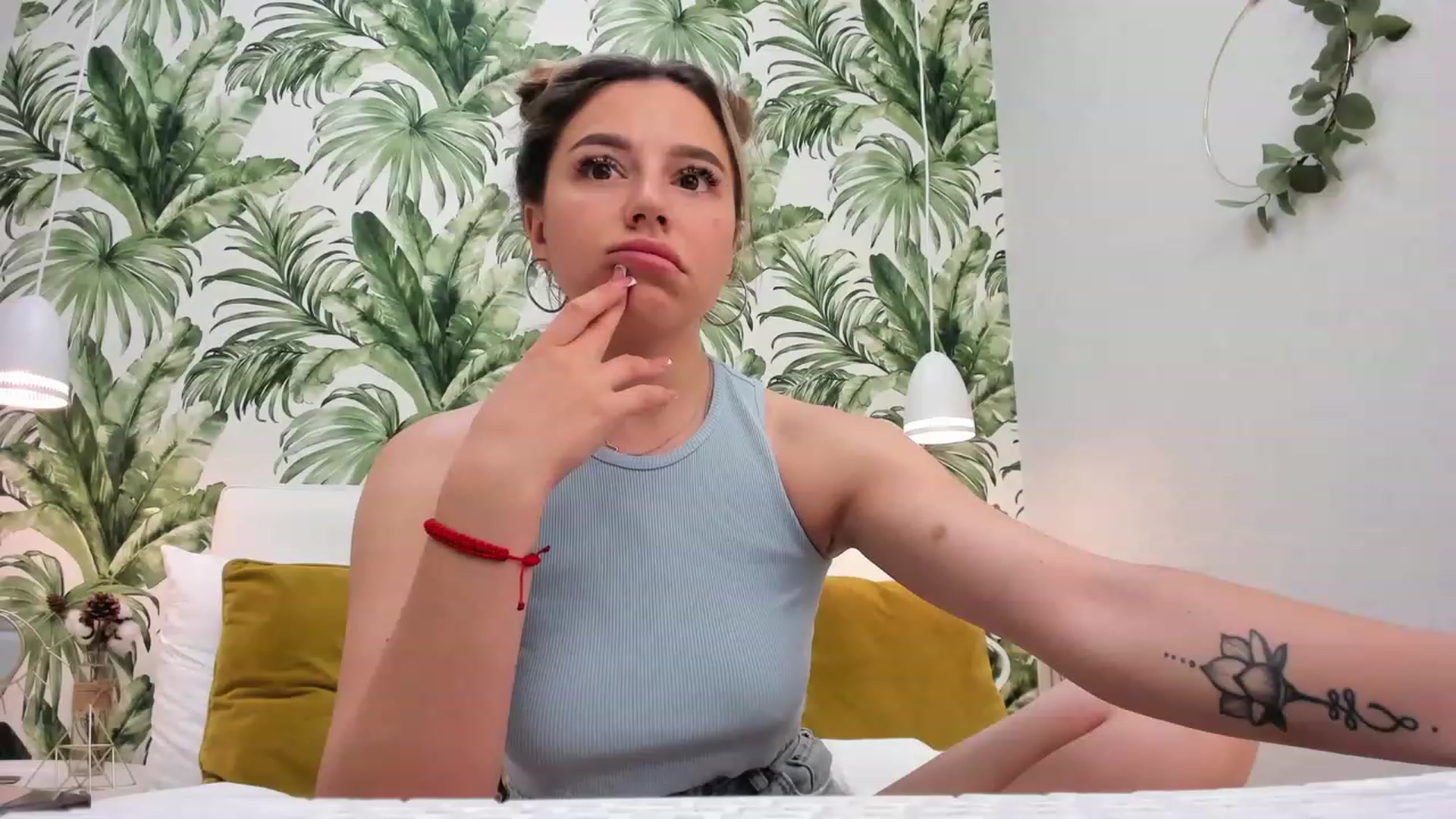 Gallery image thumbnail from SofiBloom's myfreecams stream on, 06/01/2023, 09:46 image 17 of 20