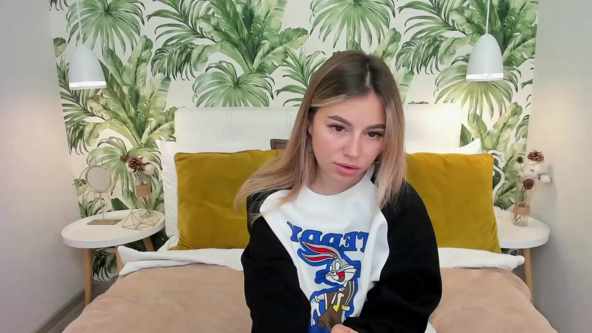 Gallery image thumbnail from SofiBloom's myfreecams stream on, 06/02/2023, 12:00 image 15 of 20