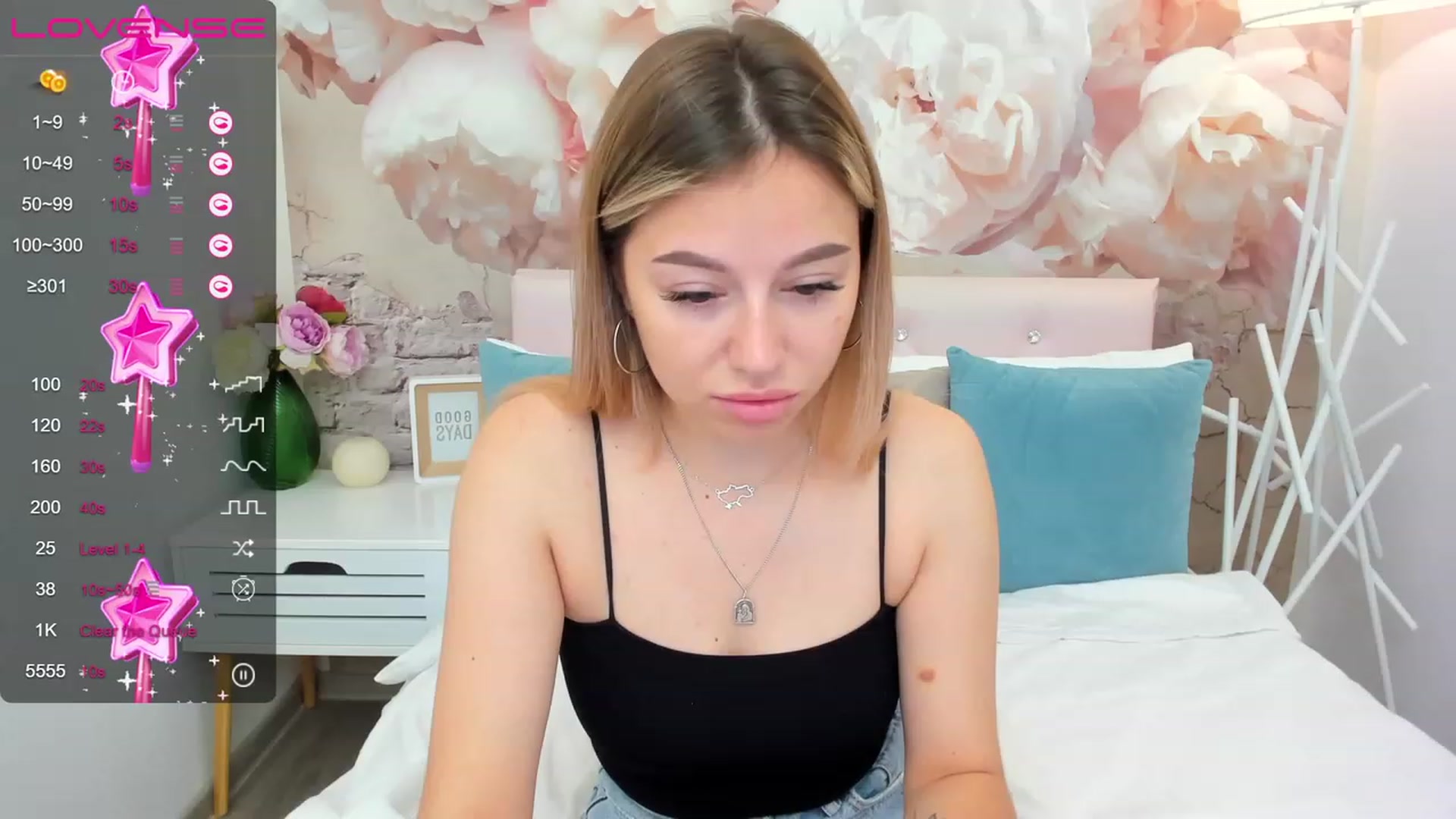 Gallery image thumbnail from SofiBloom's myfreecams stream on, 06/03/2023, 08:45 image 1 of 20
