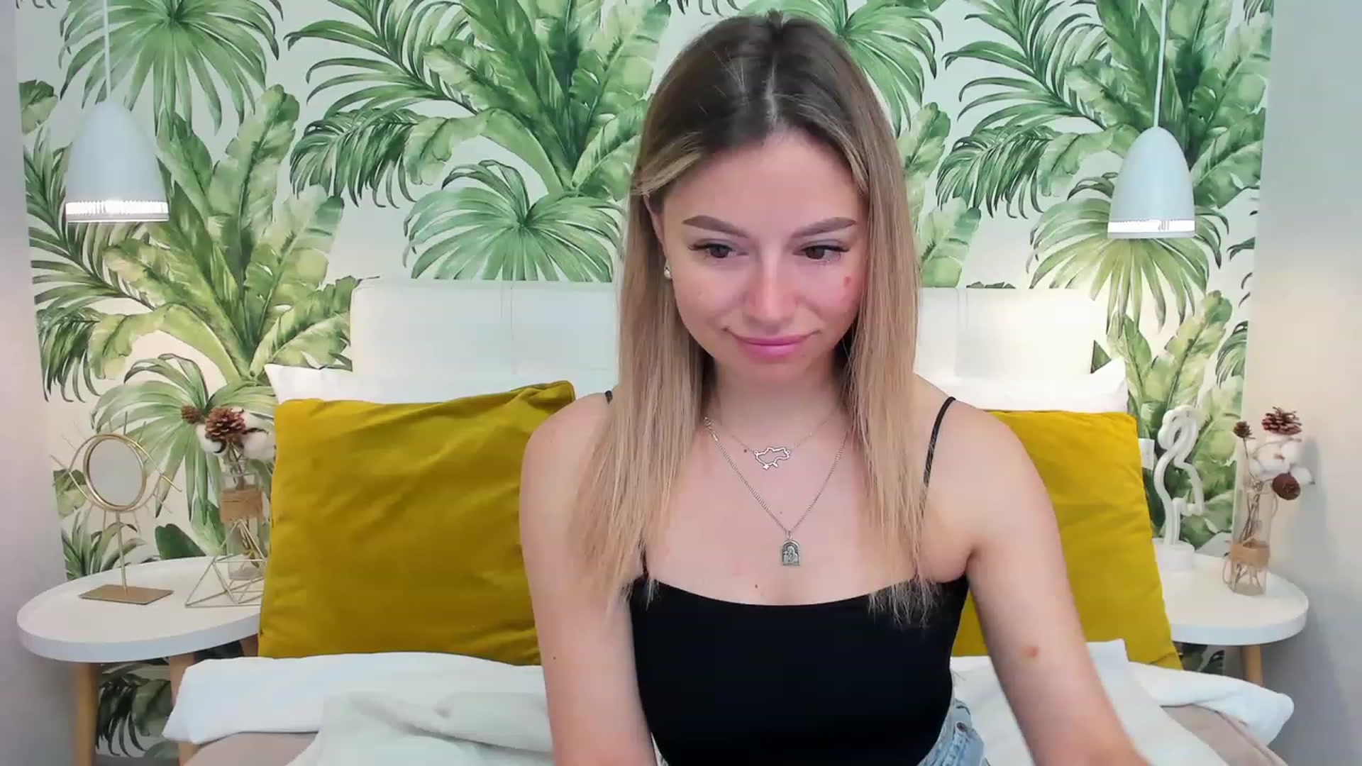 Gallery image thumbnail from SofiBloom's myfreecams stream on, 06/06/2023, 06:16 image 13 of 20
